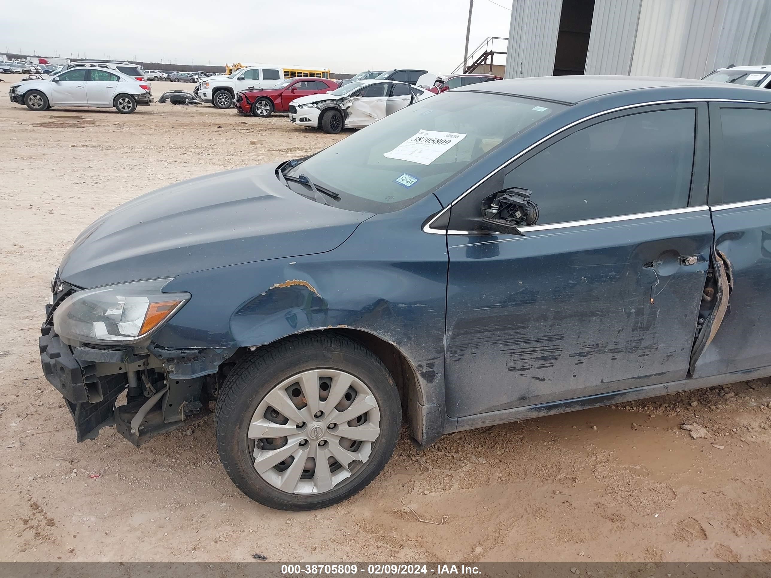 Photo 12 VIN: 3N1AB7AP1GL670191 - NISSAN SENTRA 