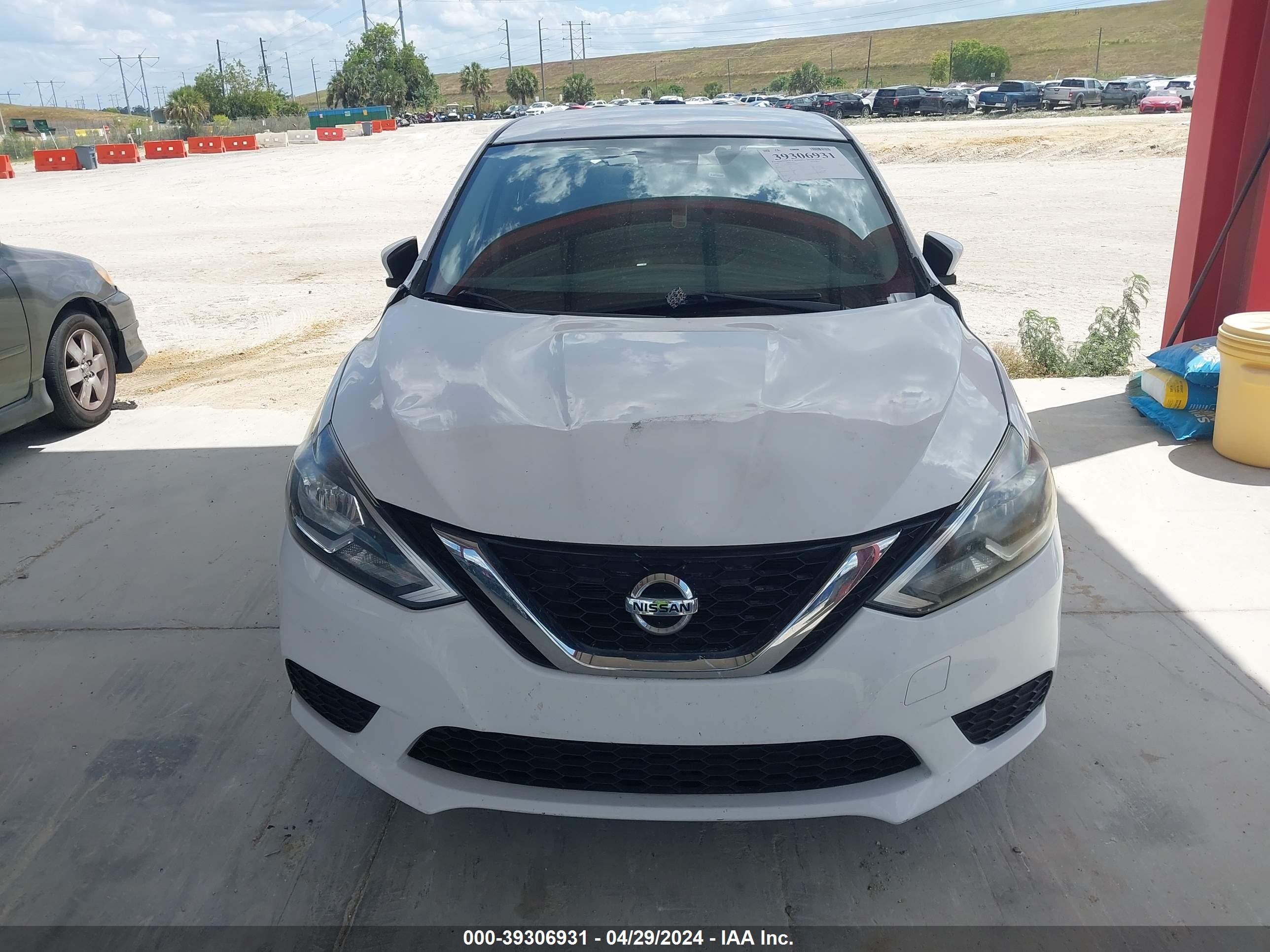 Photo 11 VIN: 3N1AB7AP1GY332163 - NISSAN SENTRA 