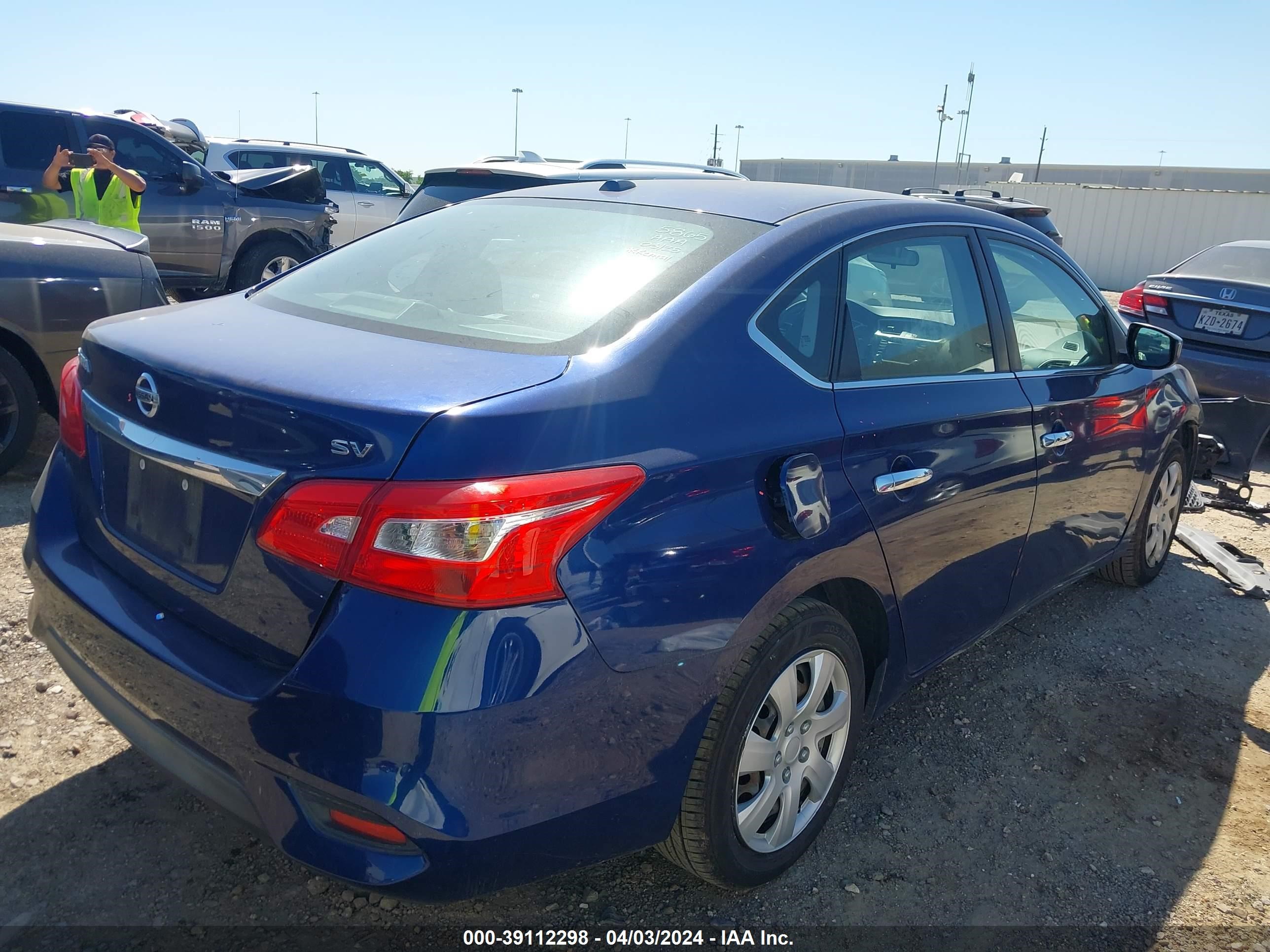 Photo 3 VIN: 3N1AB7AP1HY330639 - NISSAN SENTRA 