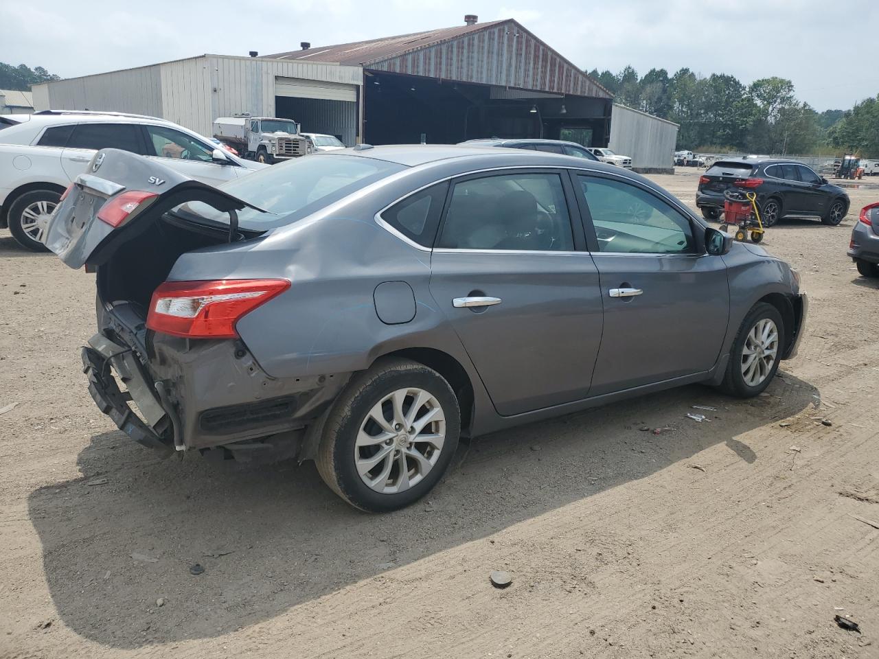 Photo 2 VIN: 3N1AB7AP1JL620494 - NISSAN SENTRA 