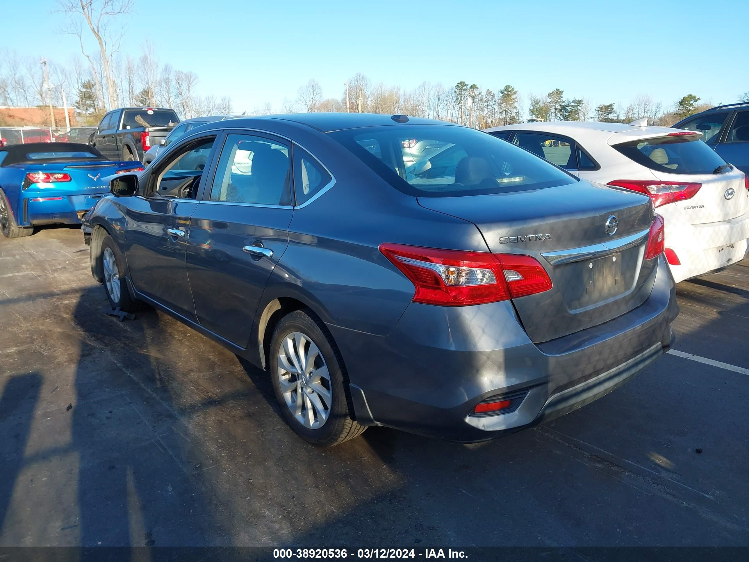 Photo 2 VIN: 3N1AB7AP1JL628689 - NISSAN SENTRA 