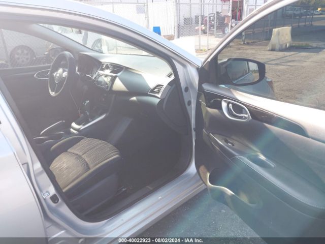 Photo 4 VIN: 3N1AB7AP1JL645461 - NISSAN SENTRA 