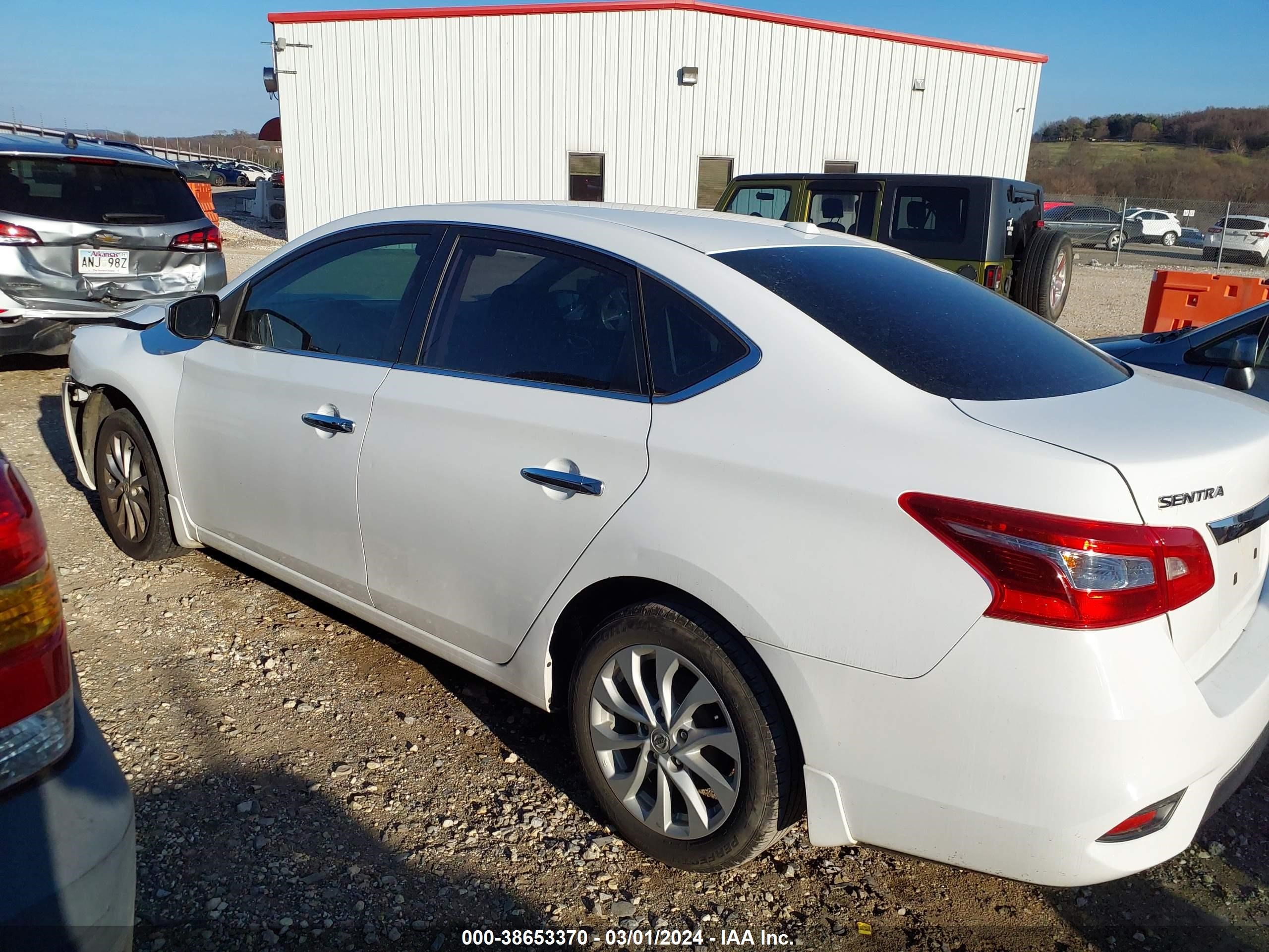 Photo 14 VIN: 3N1AB7AP1JY215125 - NISSAN SENTRA 