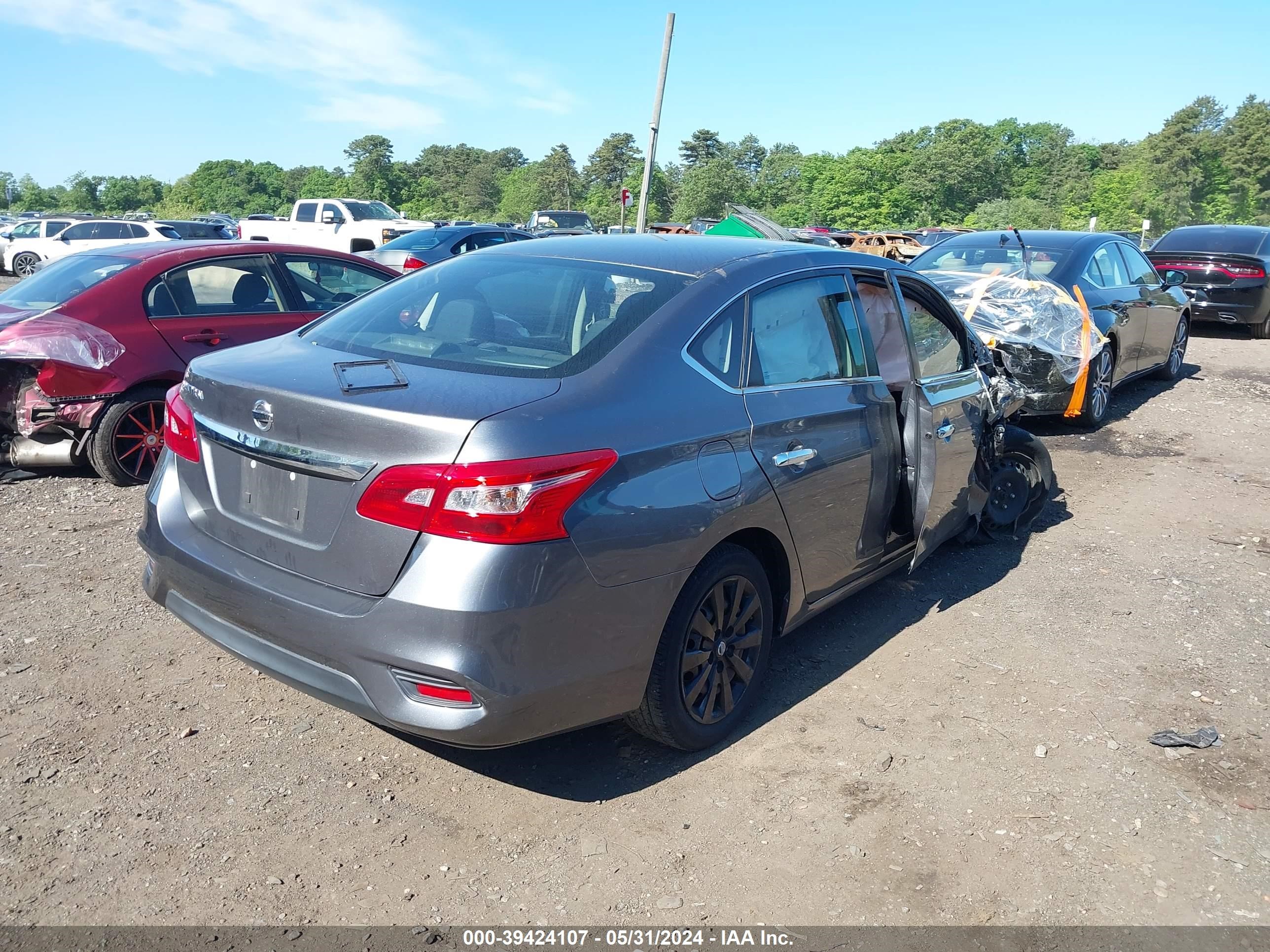 Photo 3 VIN: 3N1AB7AP1JY230367 - NISSAN SENTRA 