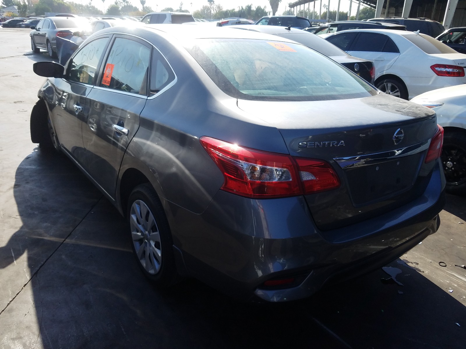 Photo 2 VIN: 3N1AB7AP1JY256743 - NISSAN SENTRA S 