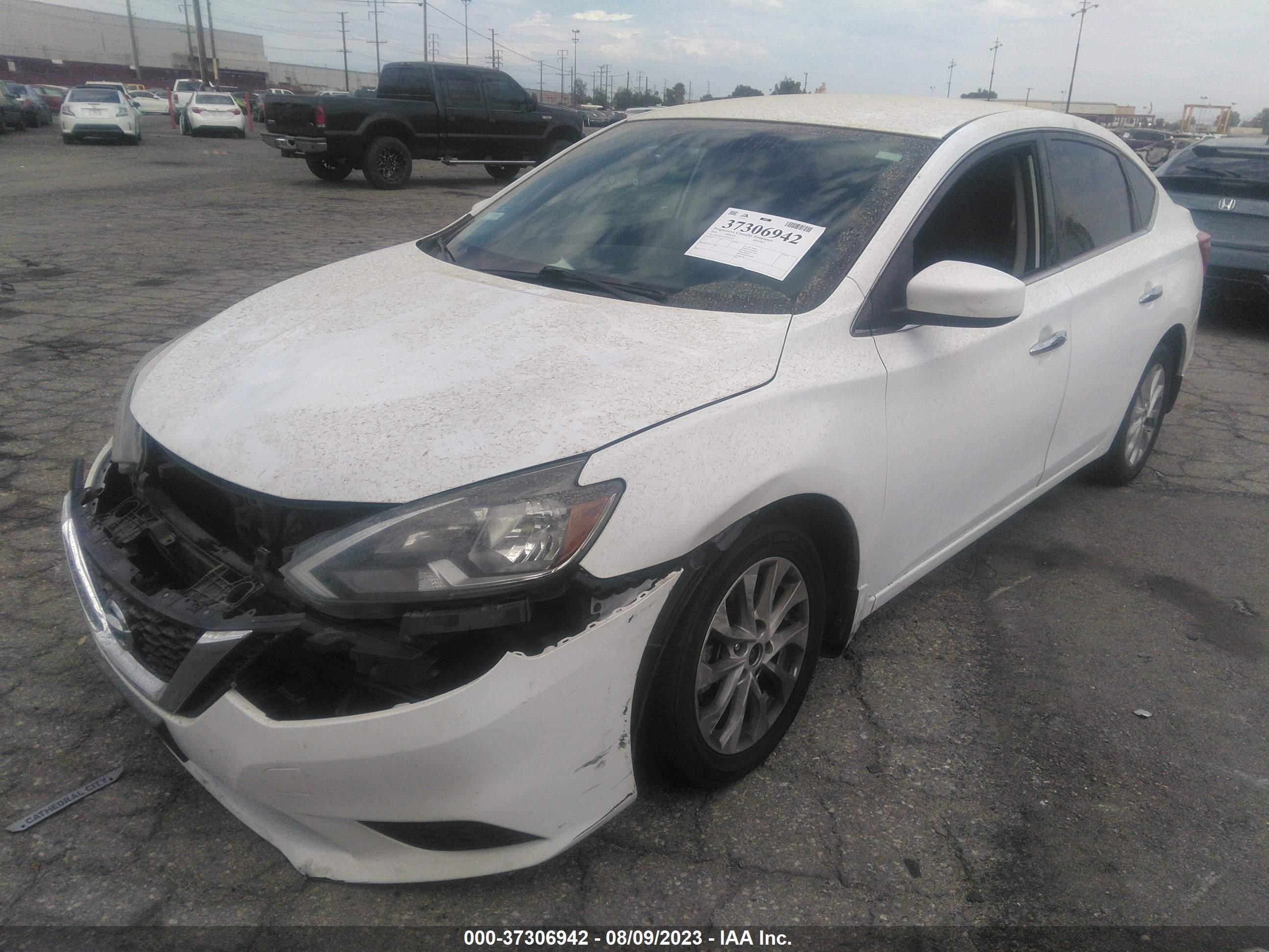 Photo 1 VIN: 3N1AB7AP1JY257147 - NISSAN SENTRA 