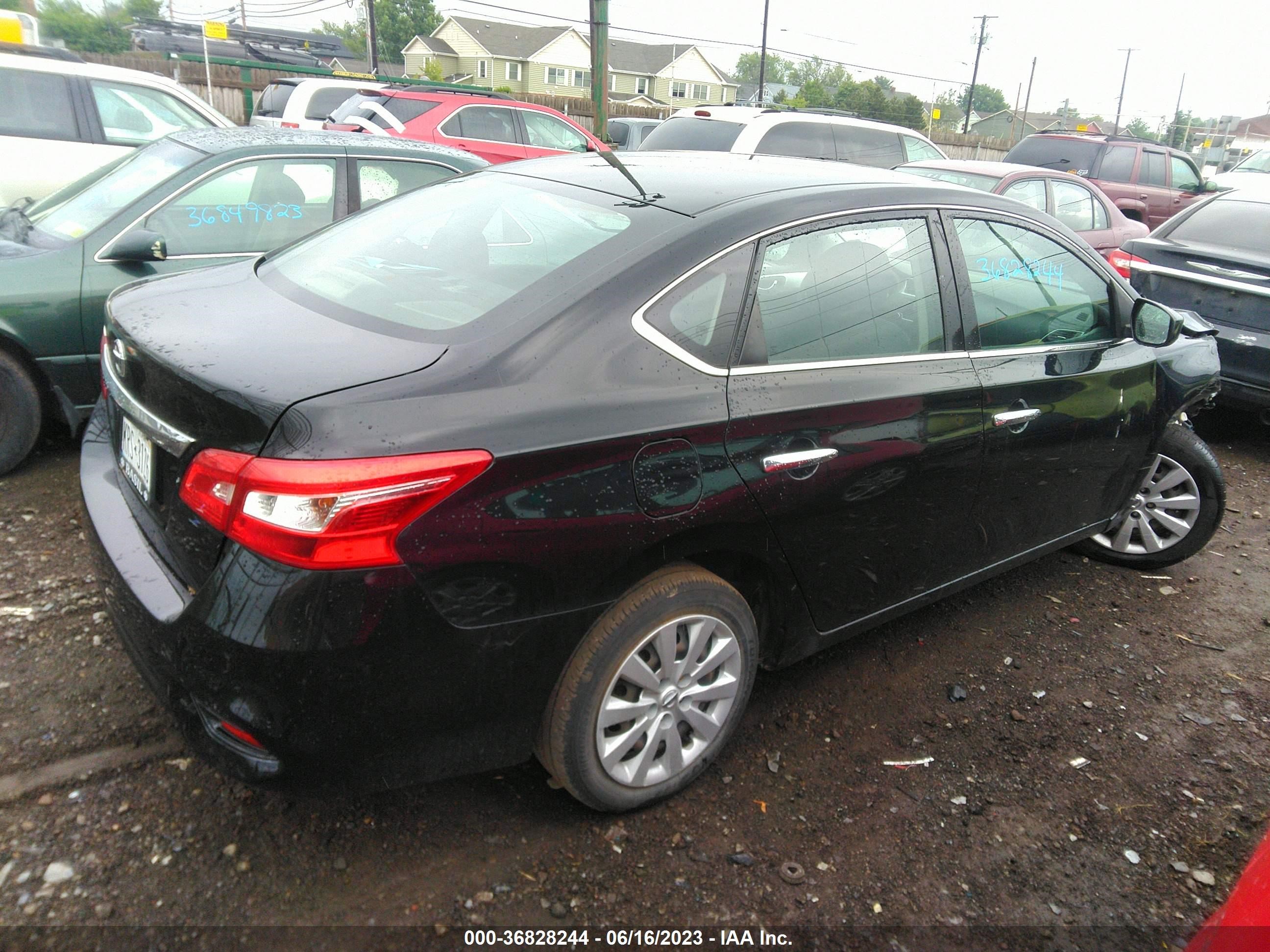 Photo 3 VIN: 3N1AB7AP1JY311272 - NISSAN SENTRA 