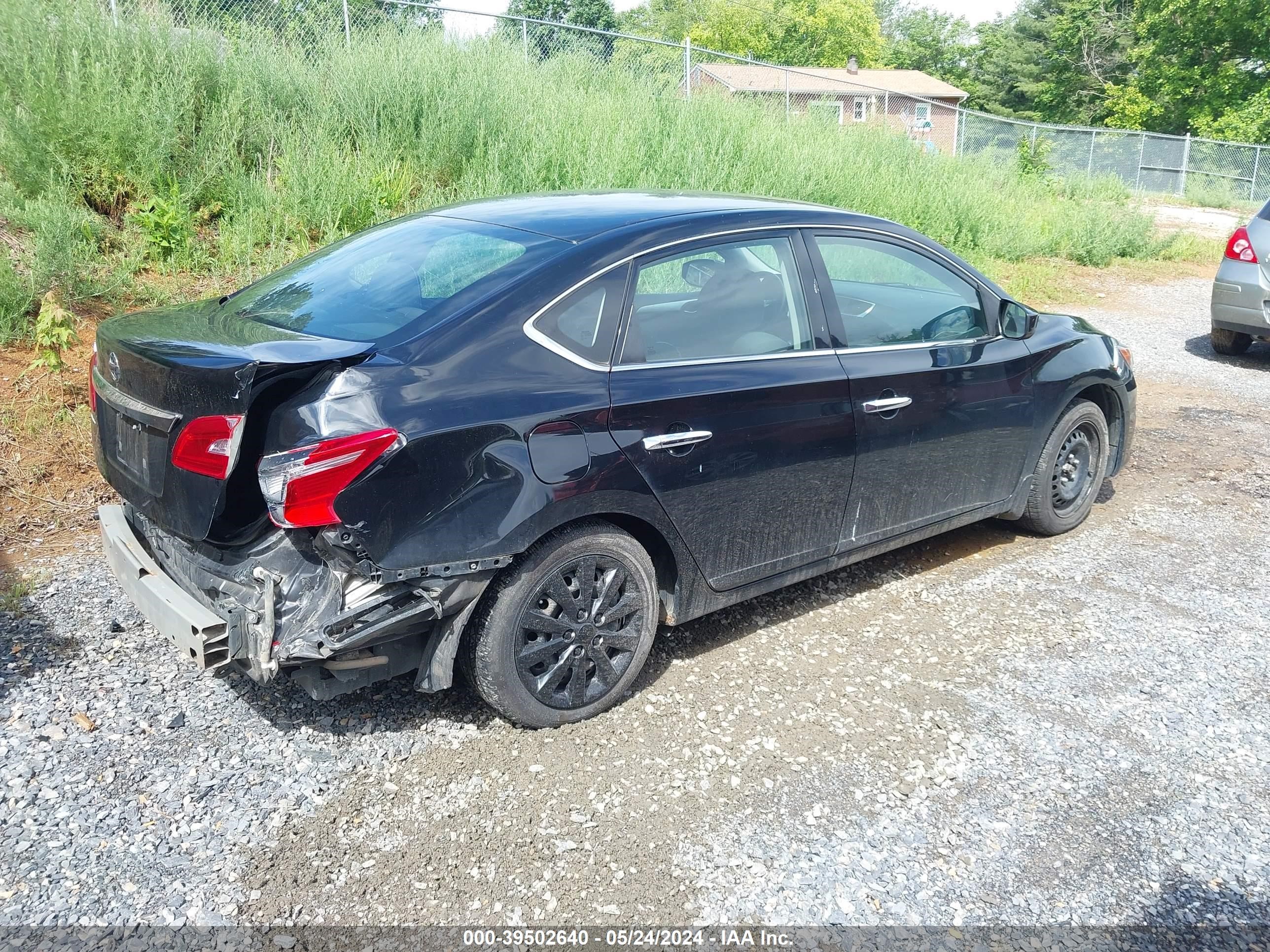 Photo 3 VIN: 3N1AB7AP1JY316228 - NISSAN SENTRA 