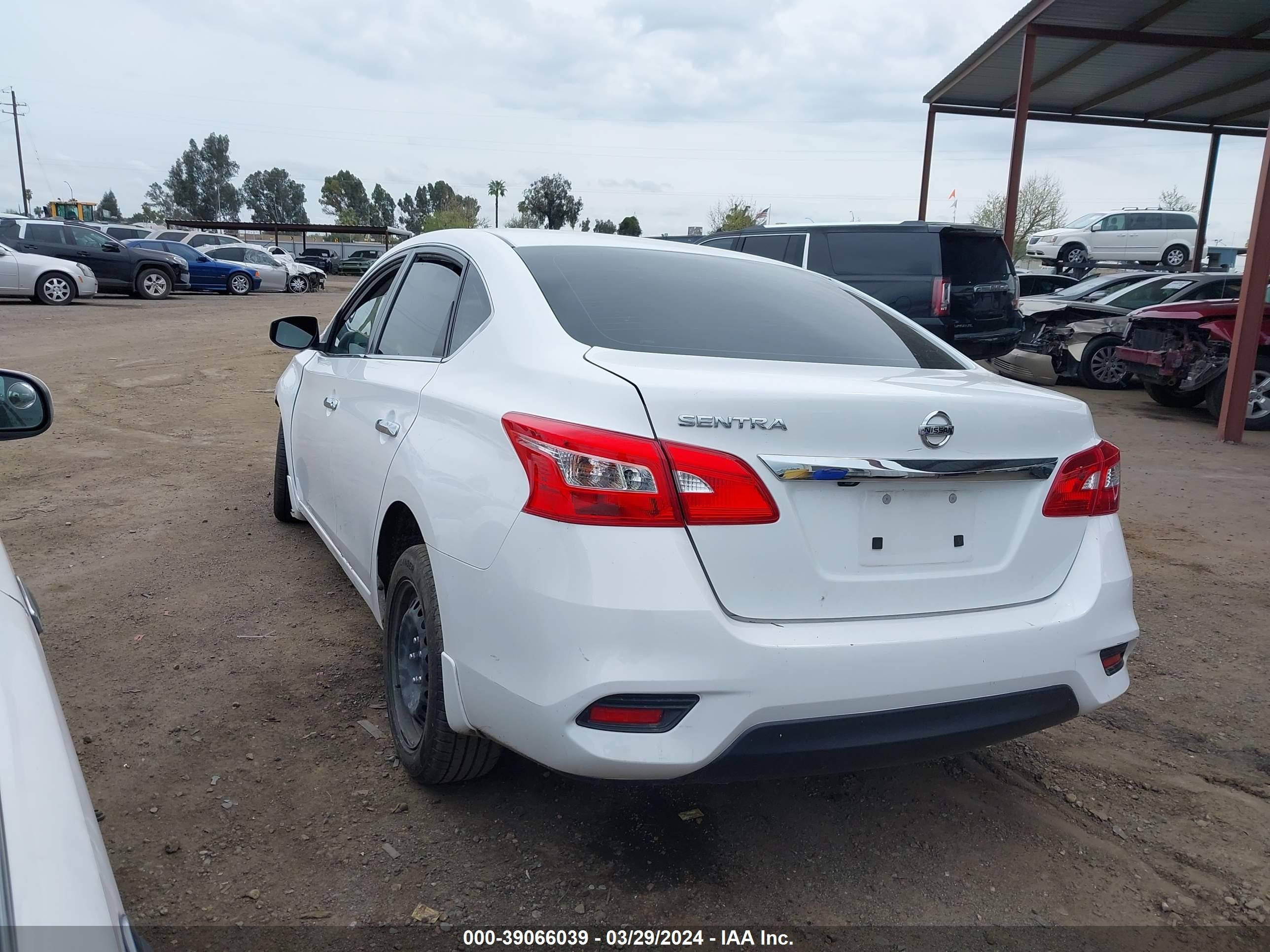 Photo 2 VIN: 3N1AB7AP1KY274953 - NISSAN SENTRA 