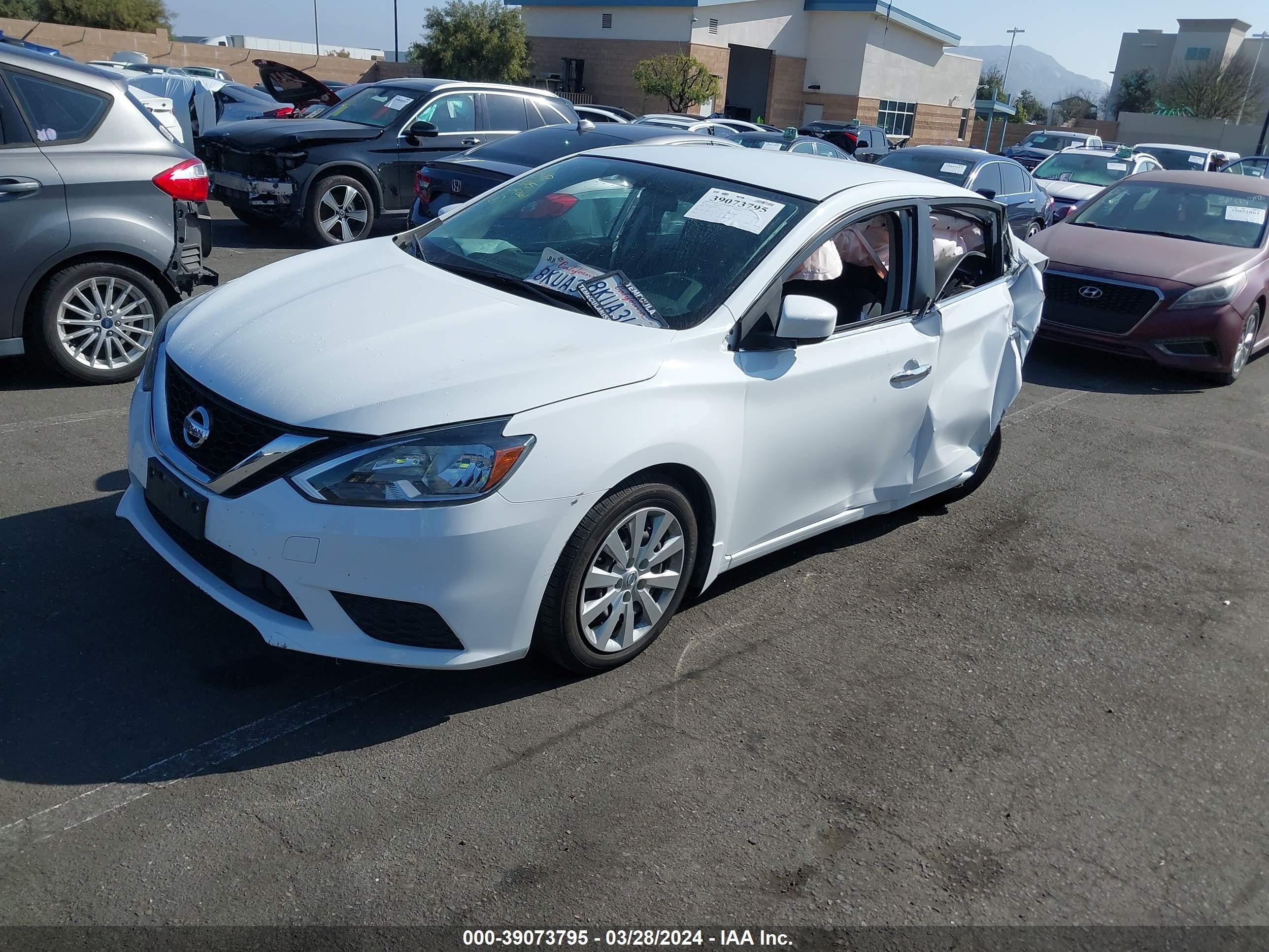 Photo 1 VIN: 3N1AB7AP1KY275231 - NISSAN SENTRA 