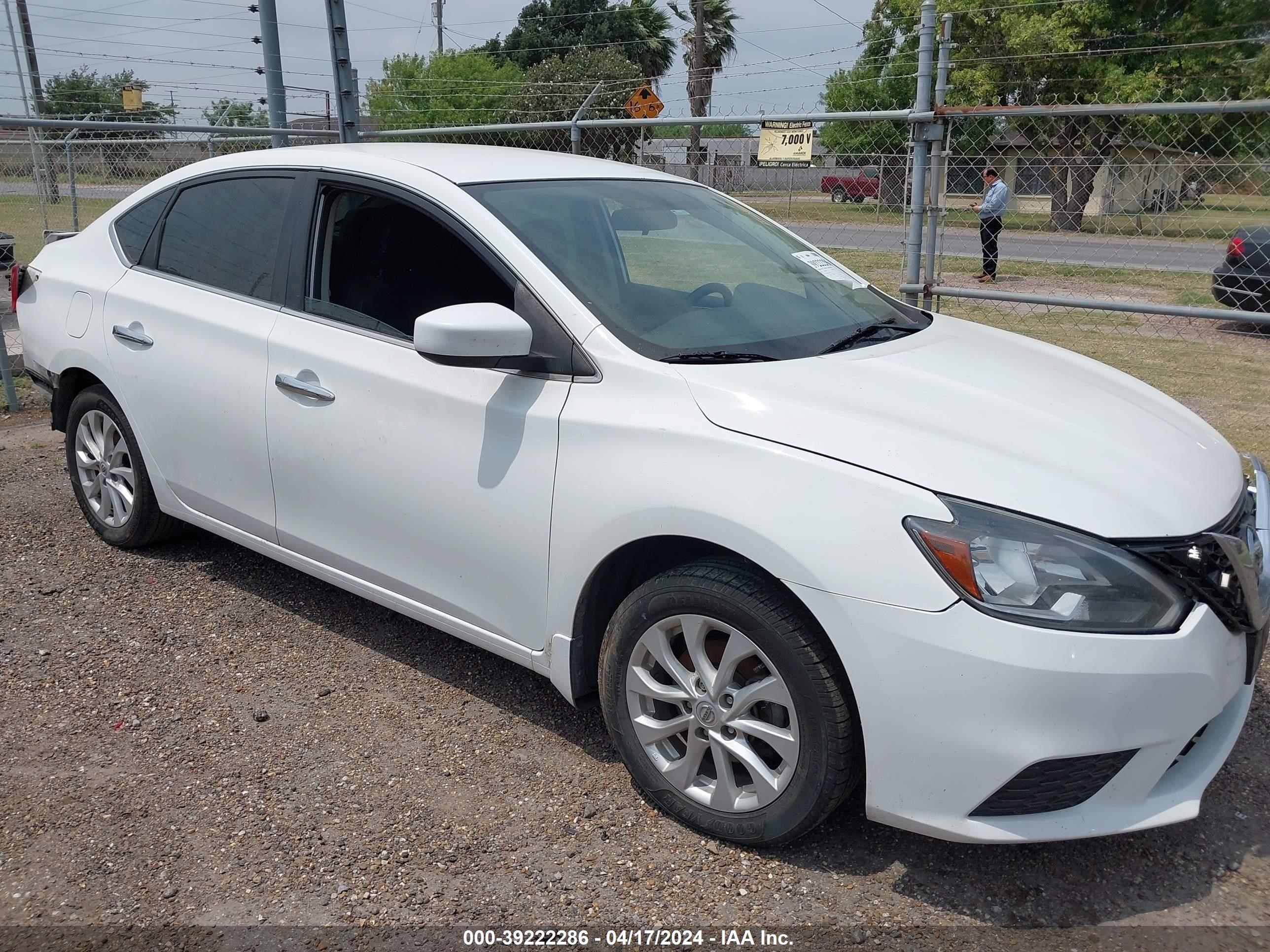 Photo 13 VIN: 3N1AB7AP1KY290280 - NISSAN SENTRA 