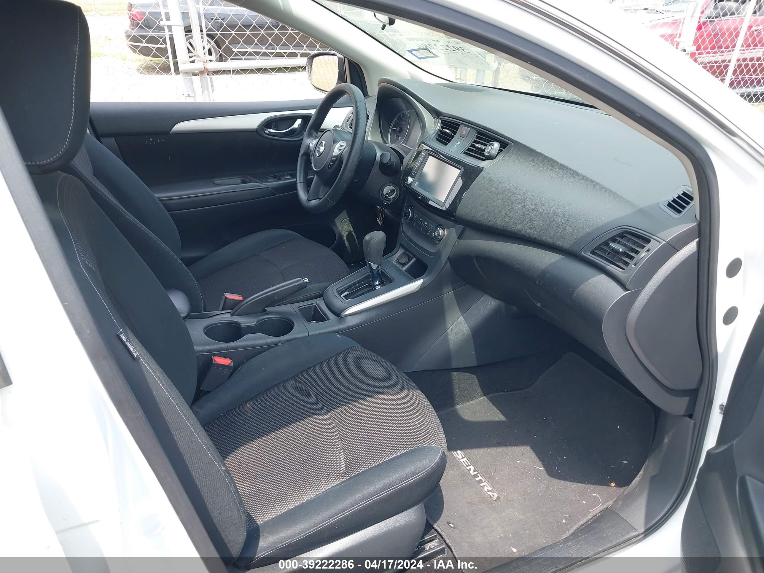 Photo 4 VIN: 3N1AB7AP1KY290280 - NISSAN SENTRA 