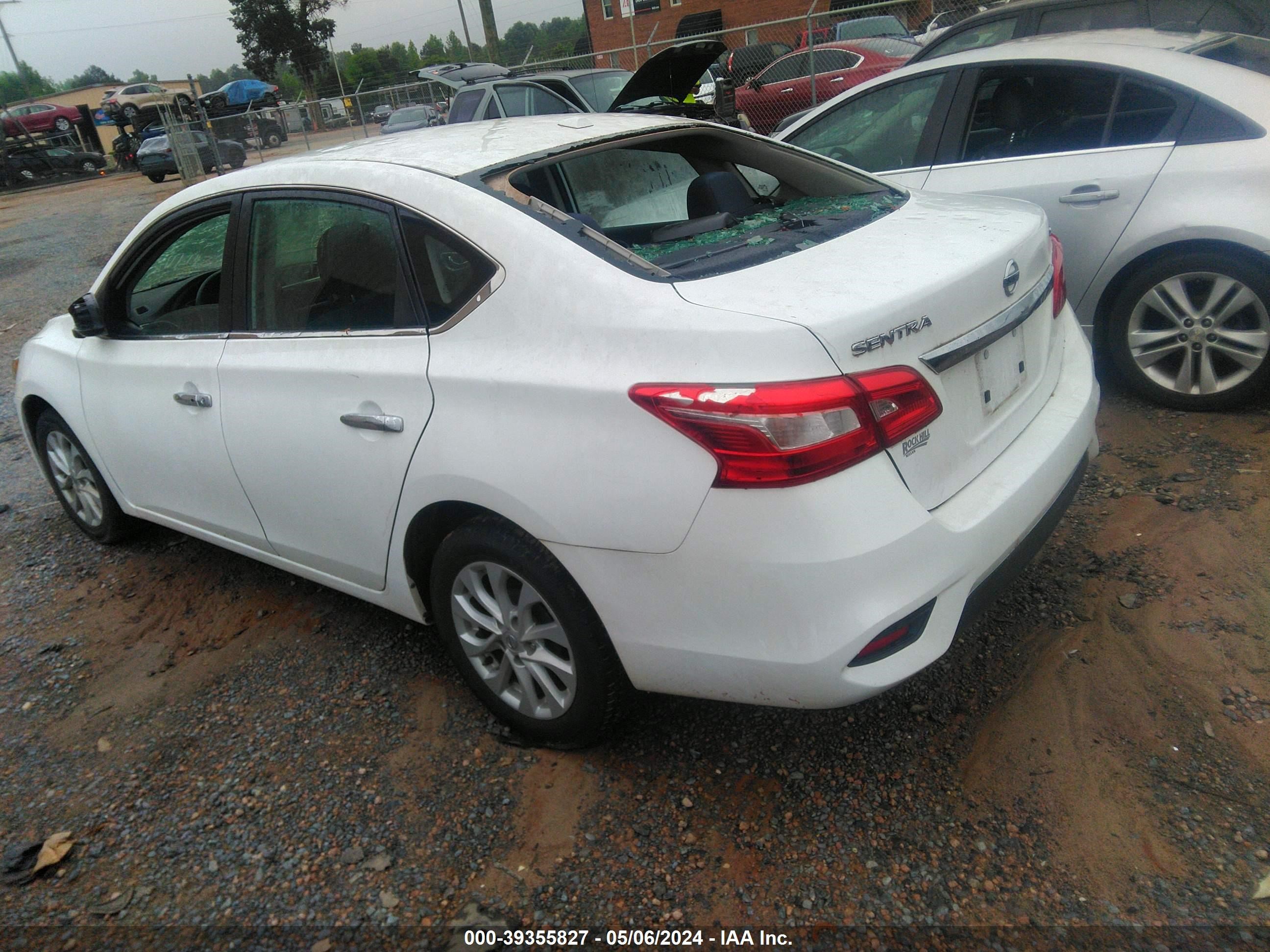 Photo 2 VIN: 3N1AB7AP1KY306641 - NISSAN SENTRA 