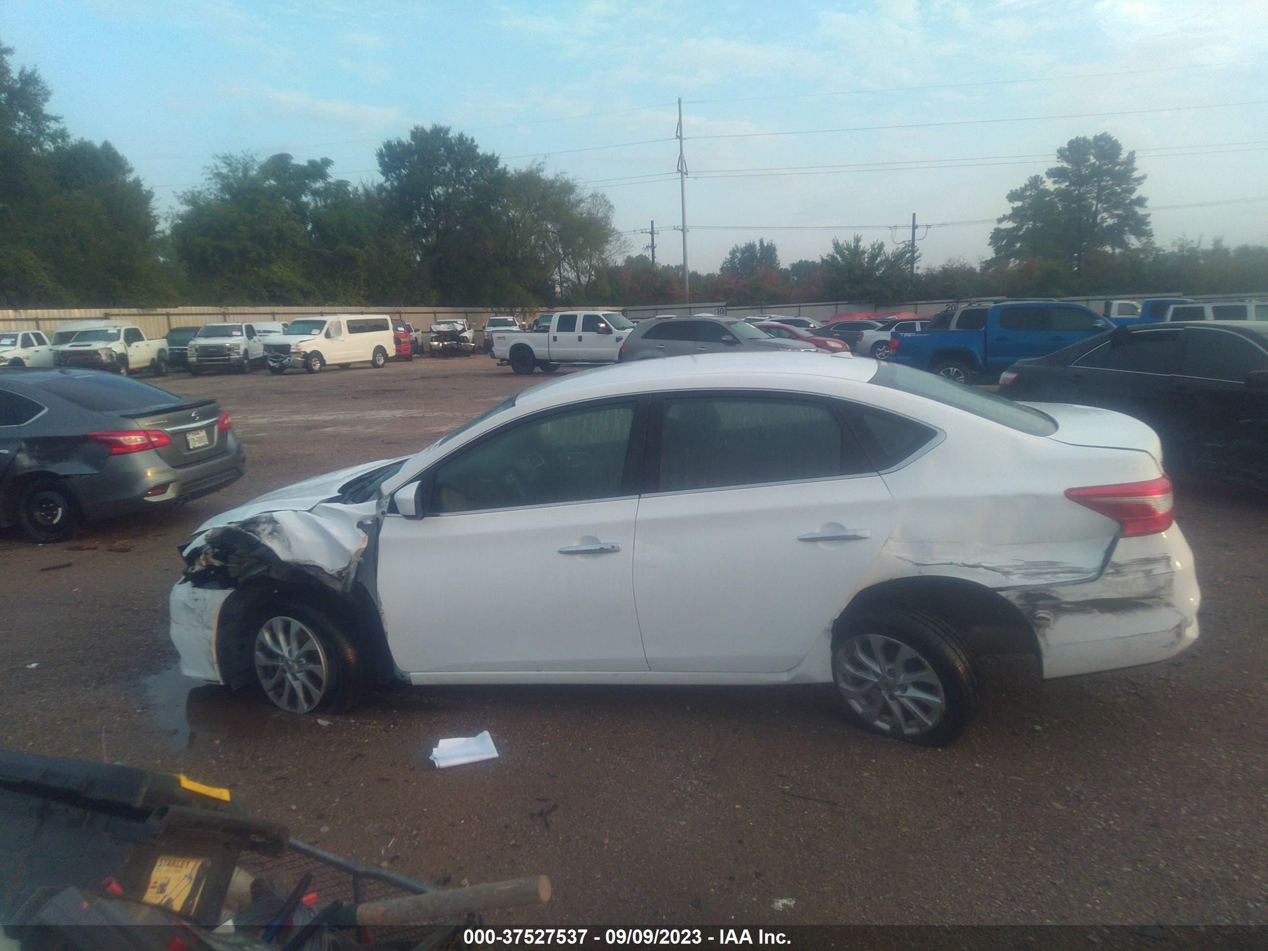 Photo 14 VIN: 3N1AB7AP1KY373904 - NISSAN SENTRA 