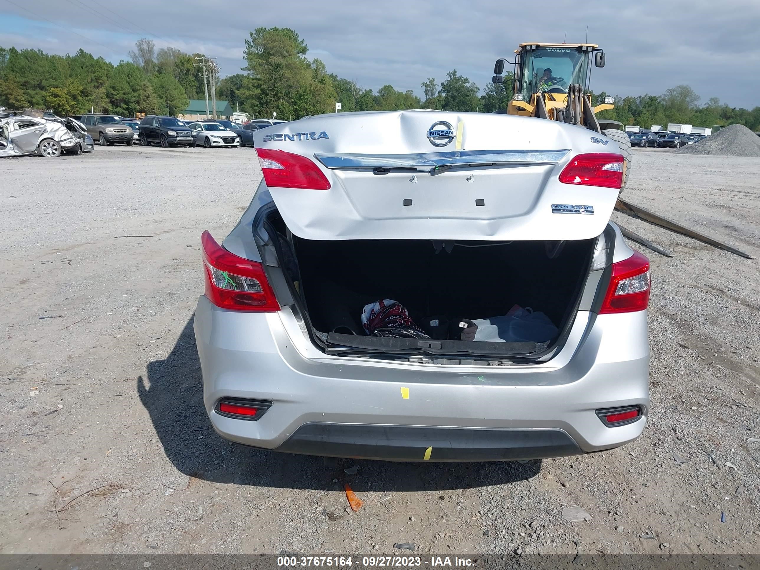 Photo 15 VIN: 3N1AB7AP1KY384224 - NISSAN SENTRA 