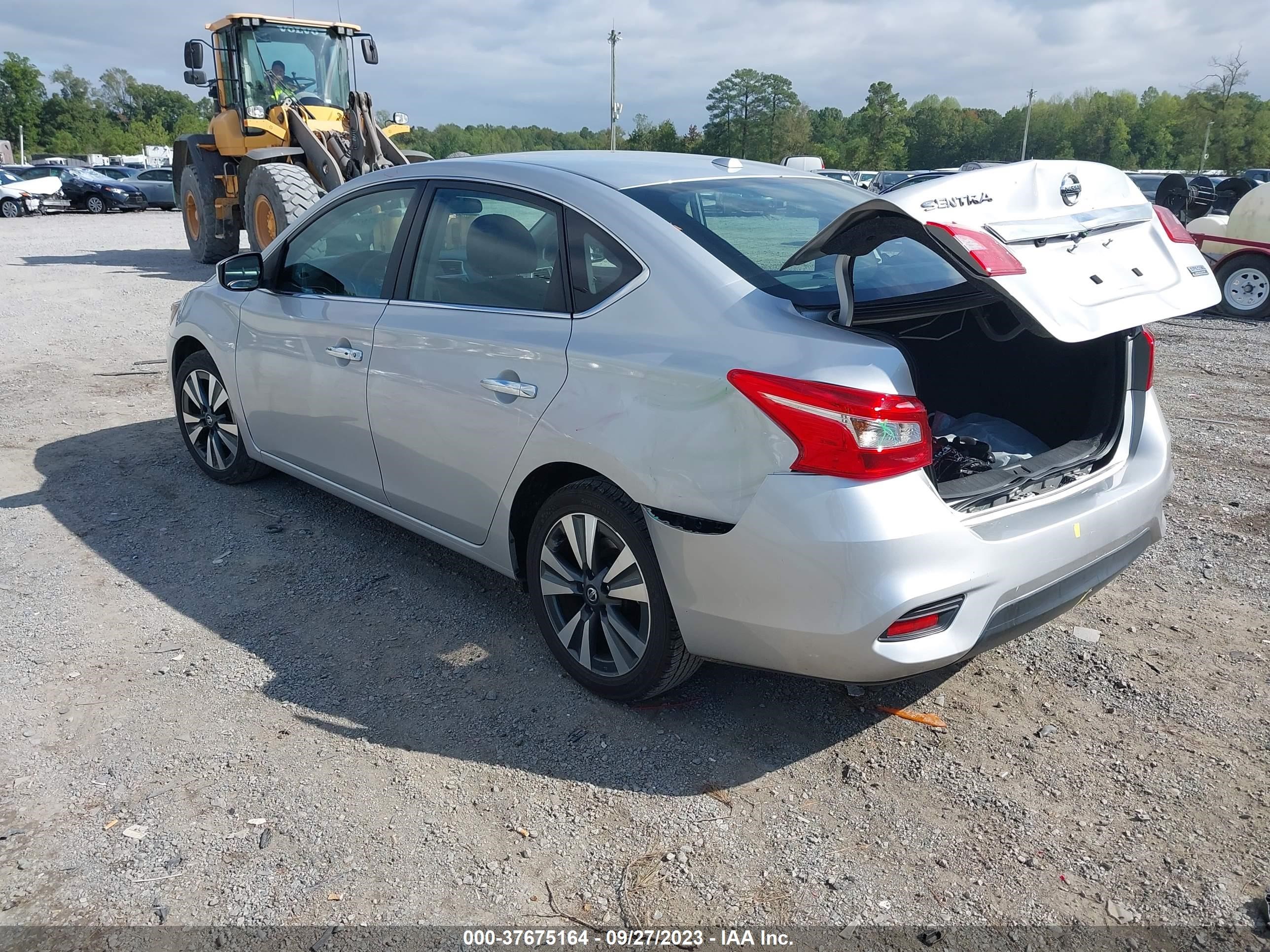 Photo 2 VIN: 3N1AB7AP1KY384224 - NISSAN SENTRA 