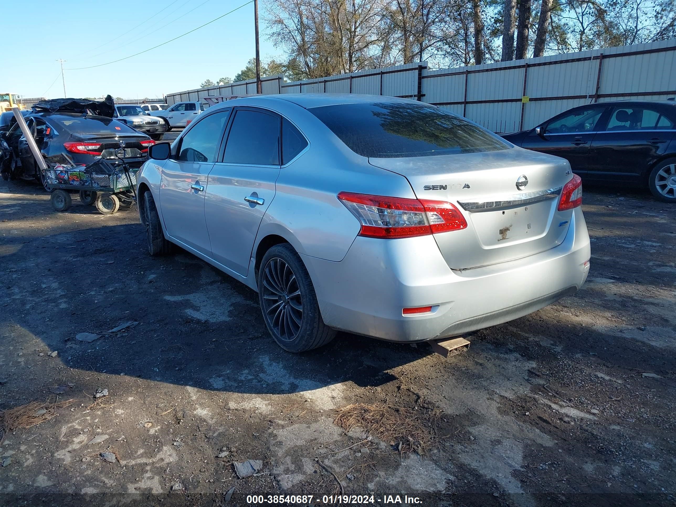 Photo 2 VIN: 3N1AB7AP2EL687434 - NISSAN SENTRA 