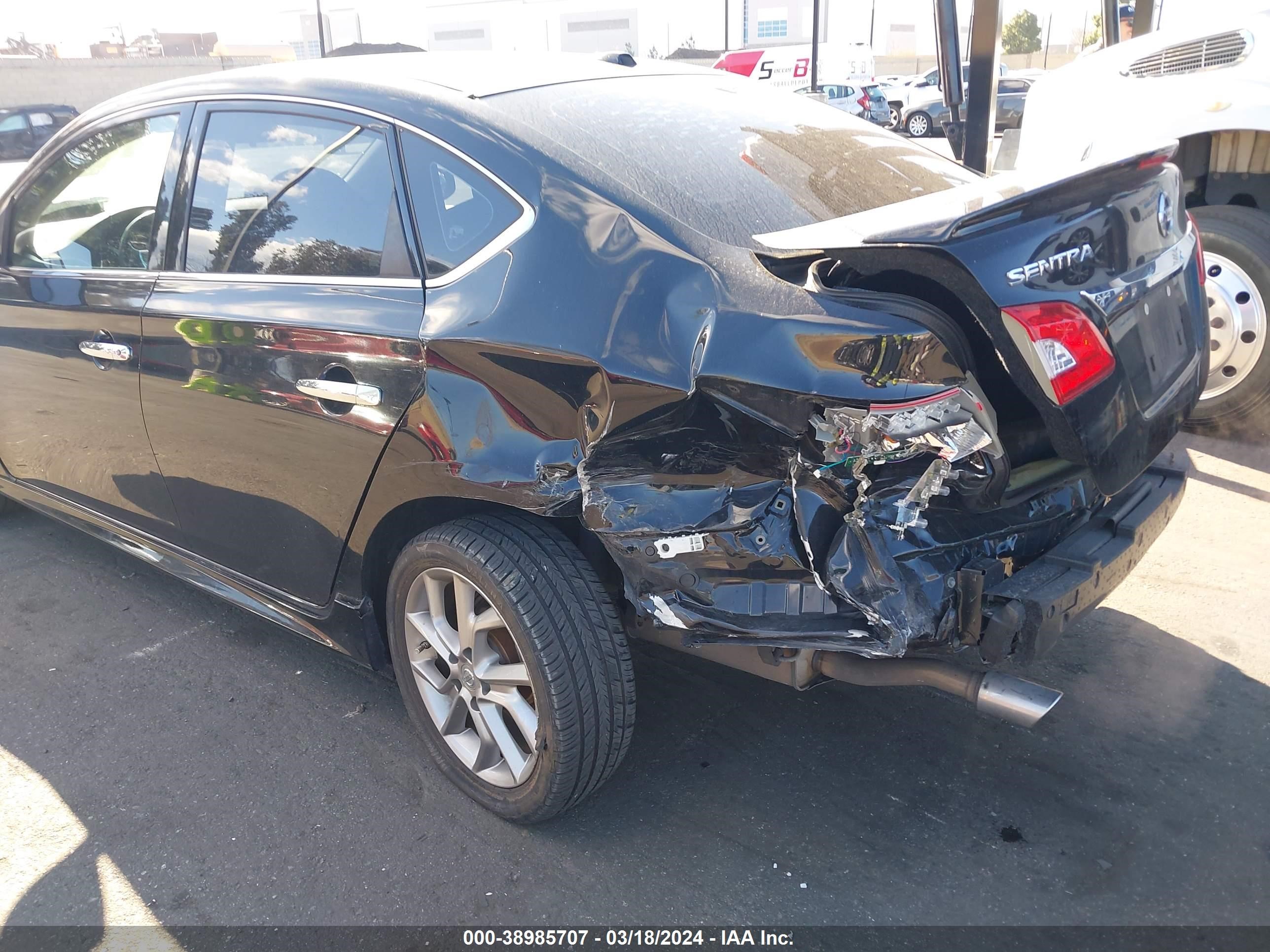 Photo 13 VIN: 3N1AB7AP2FY271744 - NISSAN SENTRA 