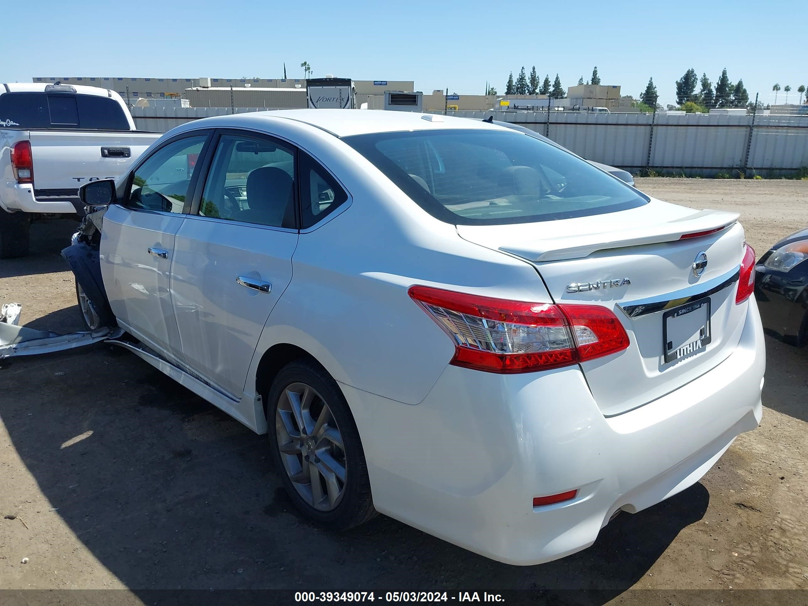 Photo 2 VIN: 3N1AB7AP2FY360715 - NISSAN SENTRA 