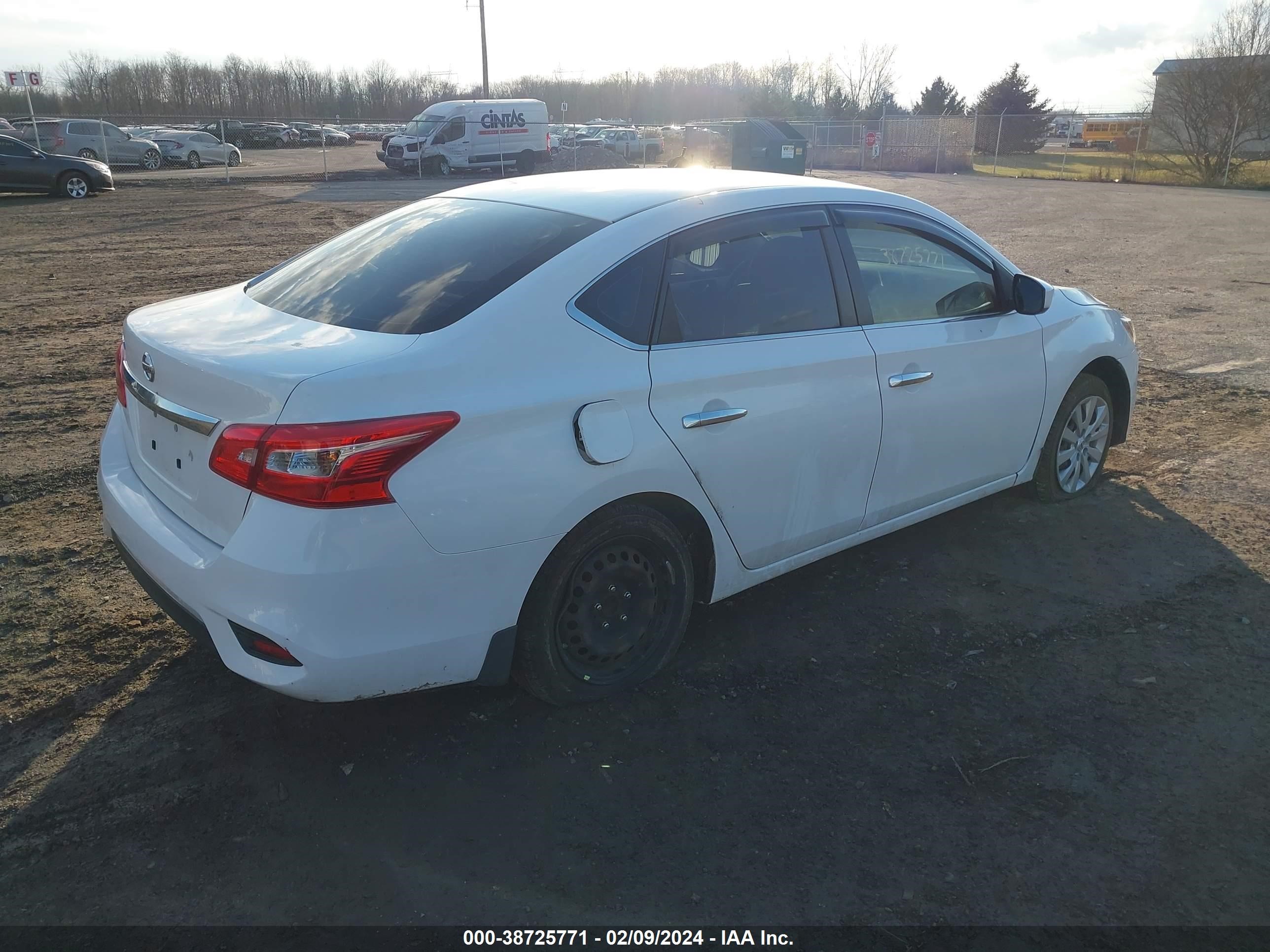 Photo 3 VIN: 3N1AB7AP2GY215014 - NISSAN SENTRA 