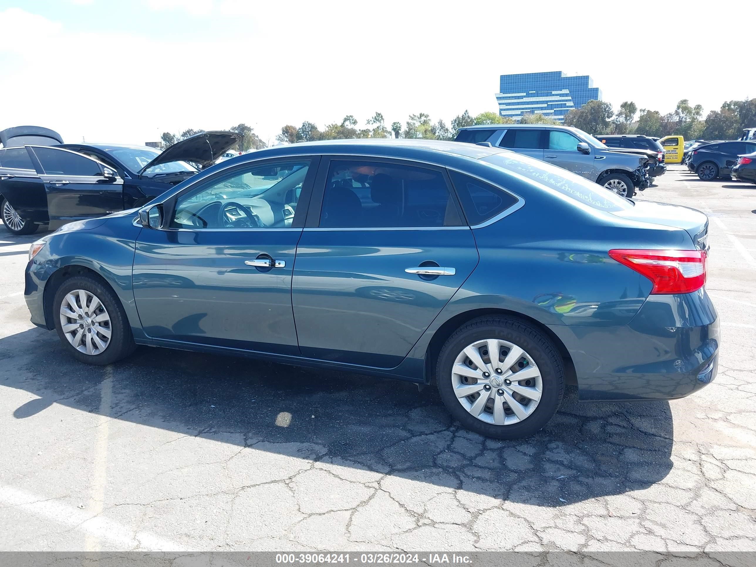 Photo 13 VIN: 3N1AB7AP2GY232377 - NISSAN SENTRA 