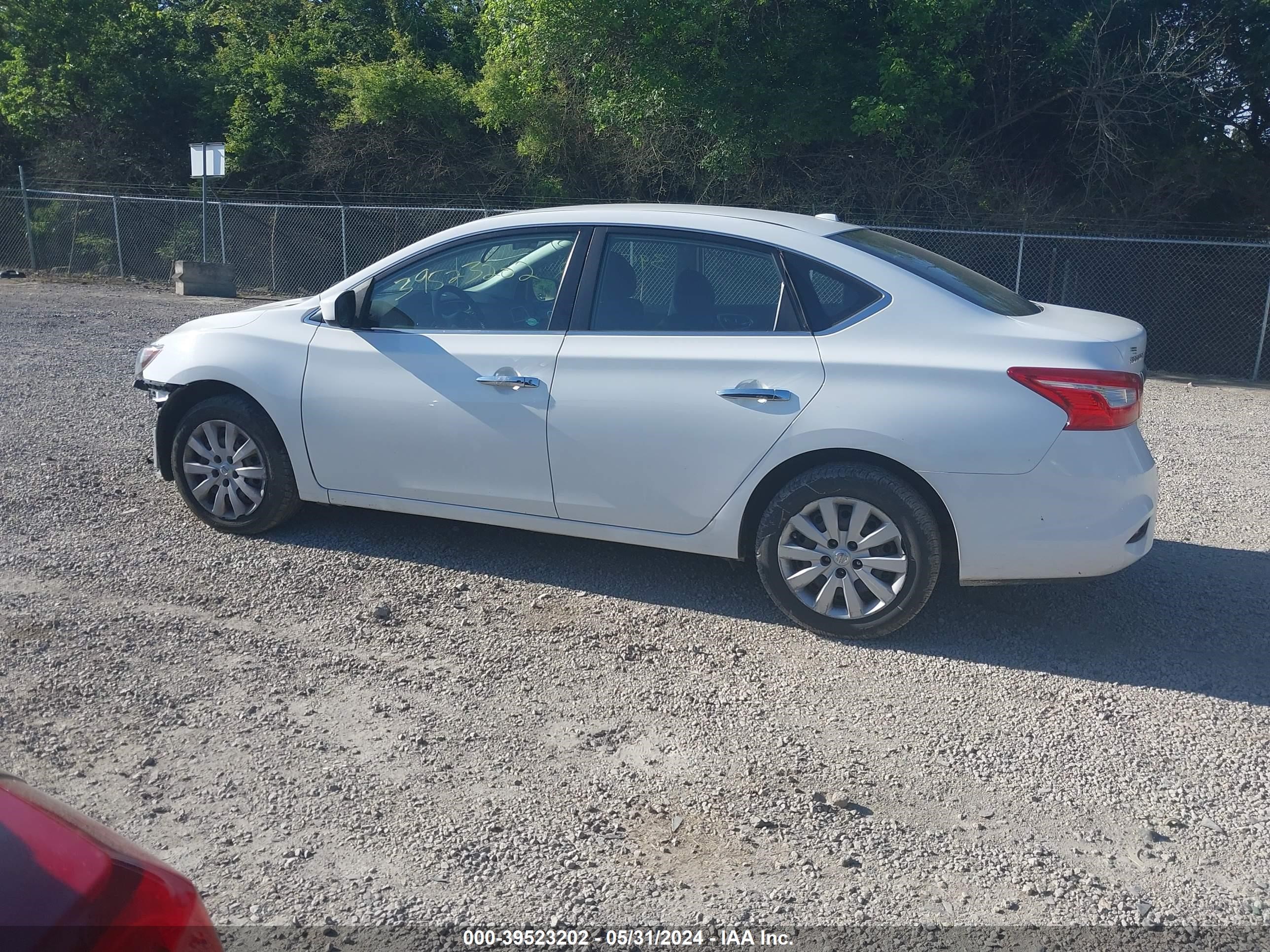 Photo 13 VIN: 3N1AB7AP2GY238728 - NISSAN SENTRA 