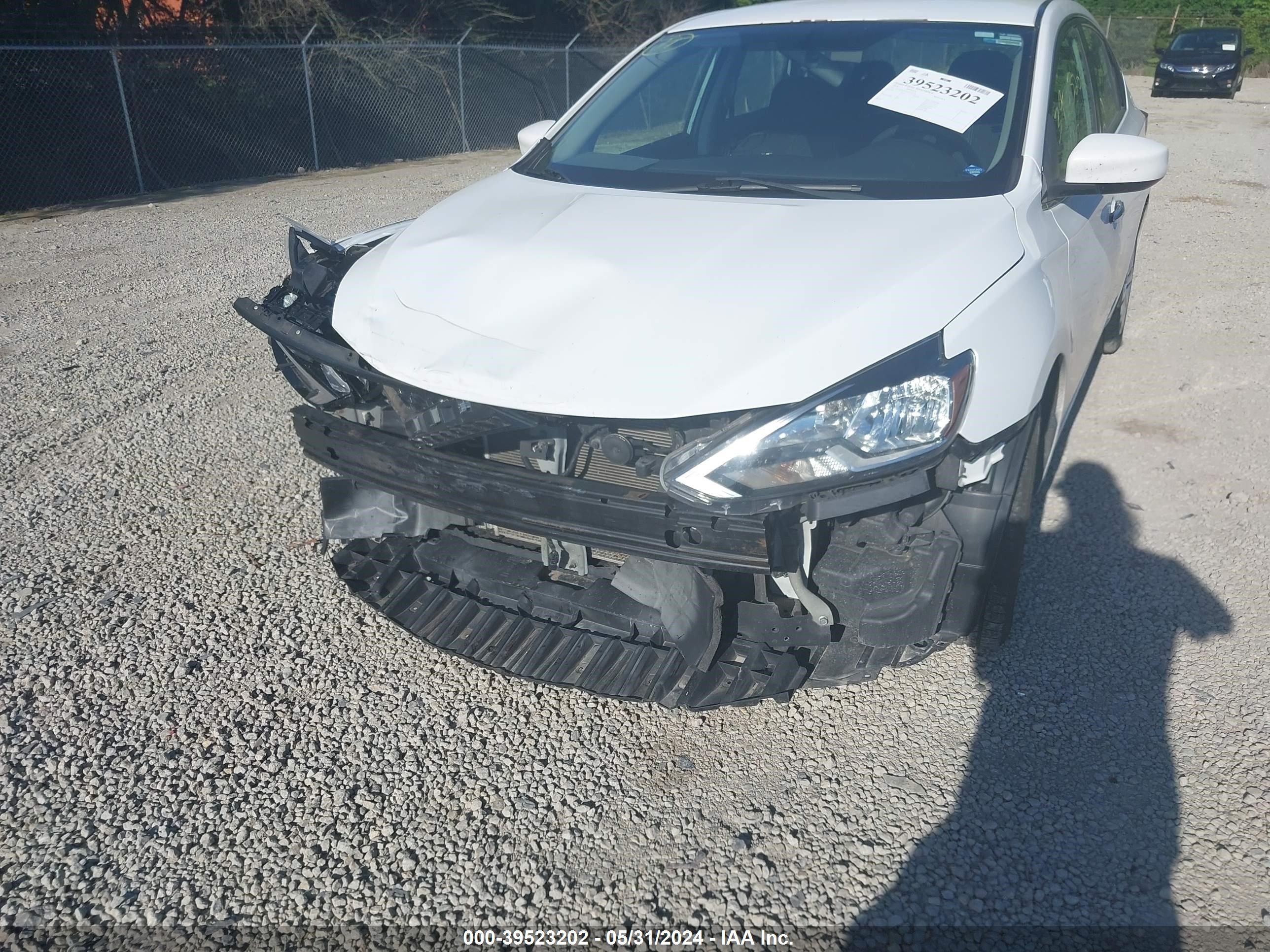 Photo 5 VIN: 3N1AB7AP2GY238728 - NISSAN SENTRA 