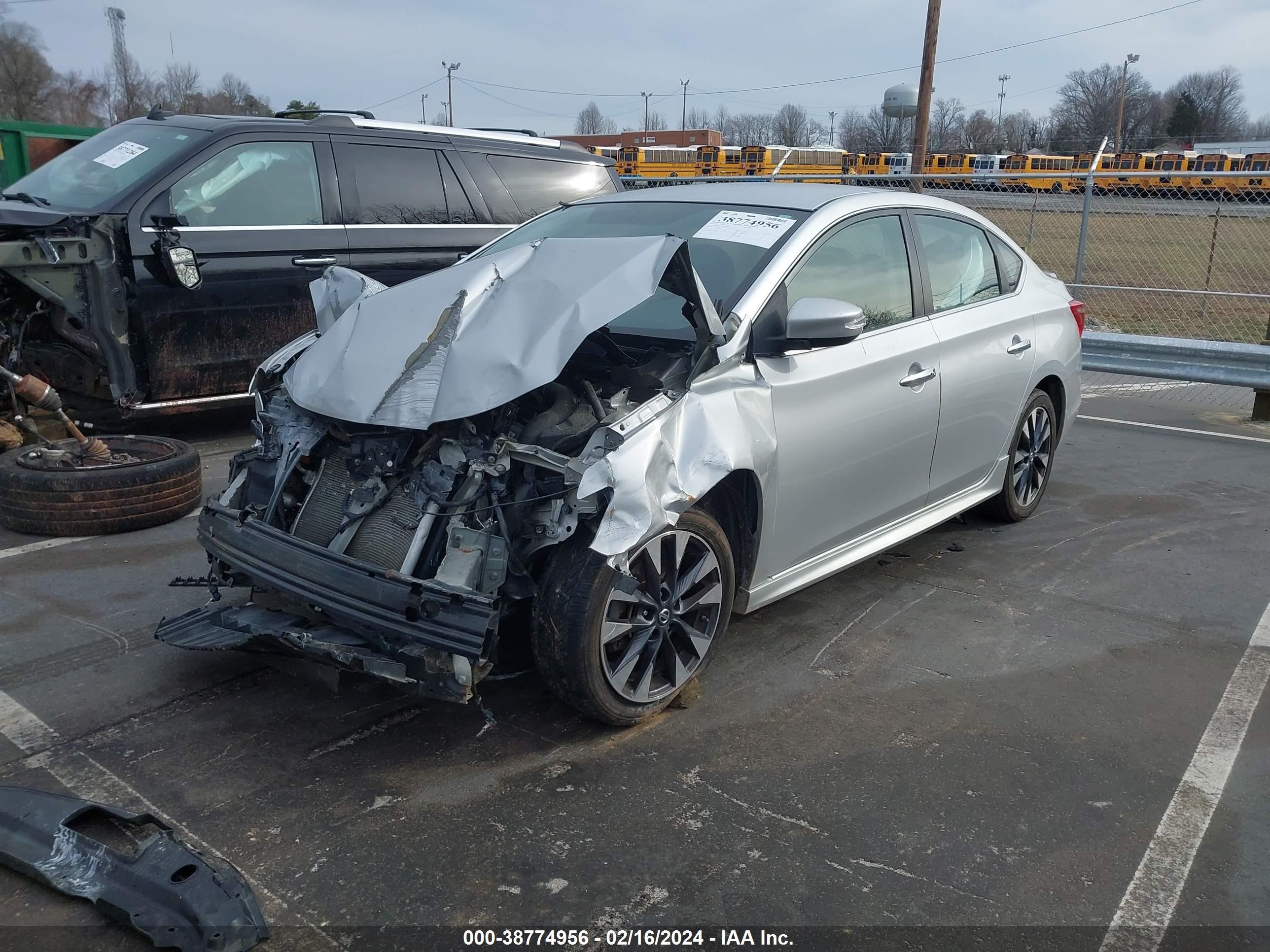 Photo 1 VIN: 3N1AB7AP2GY268229 - NISSAN SENTRA 