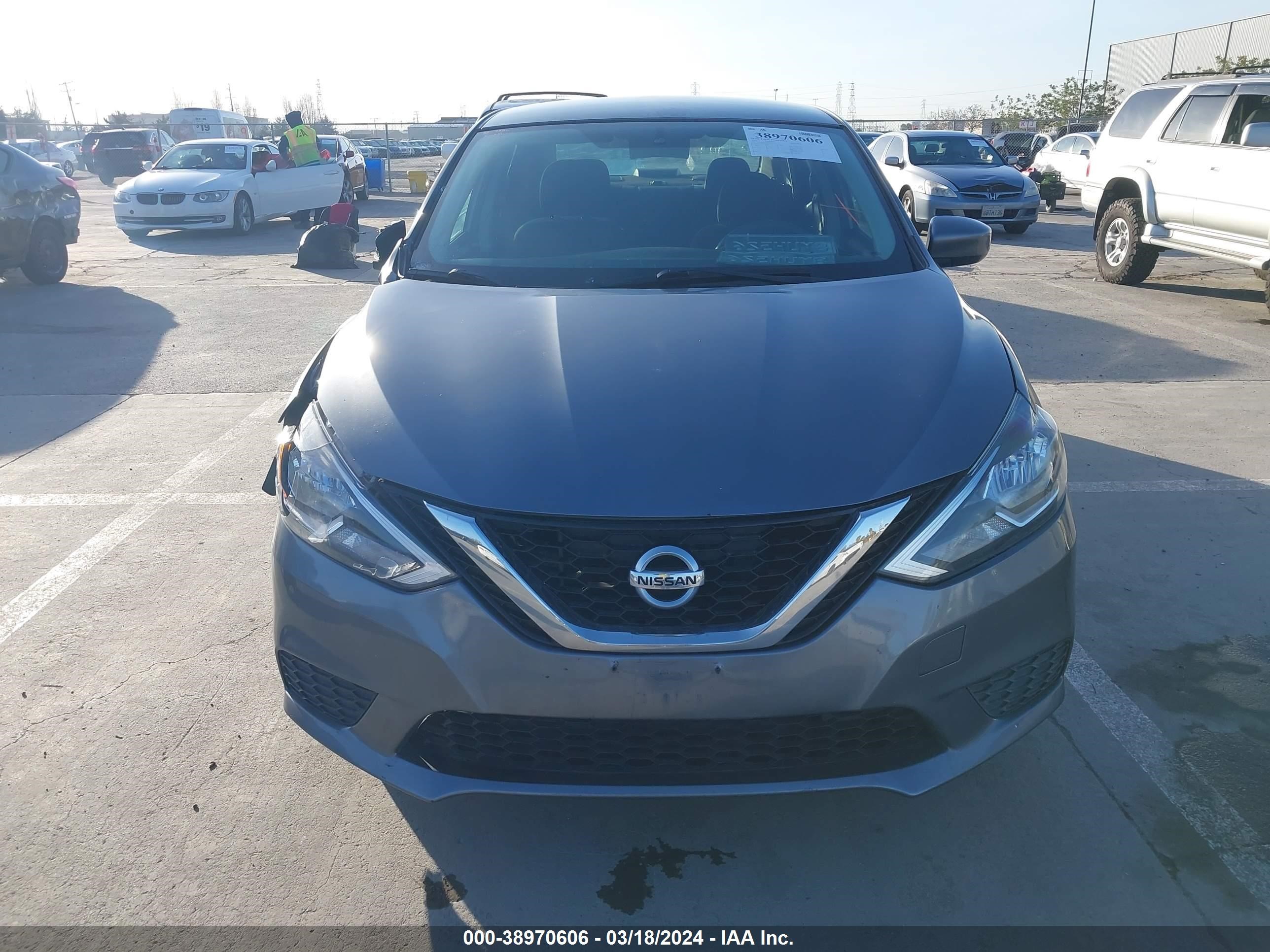 Photo 11 VIN: 3N1AB7AP2HY252713 - NISSAN SENTRA 