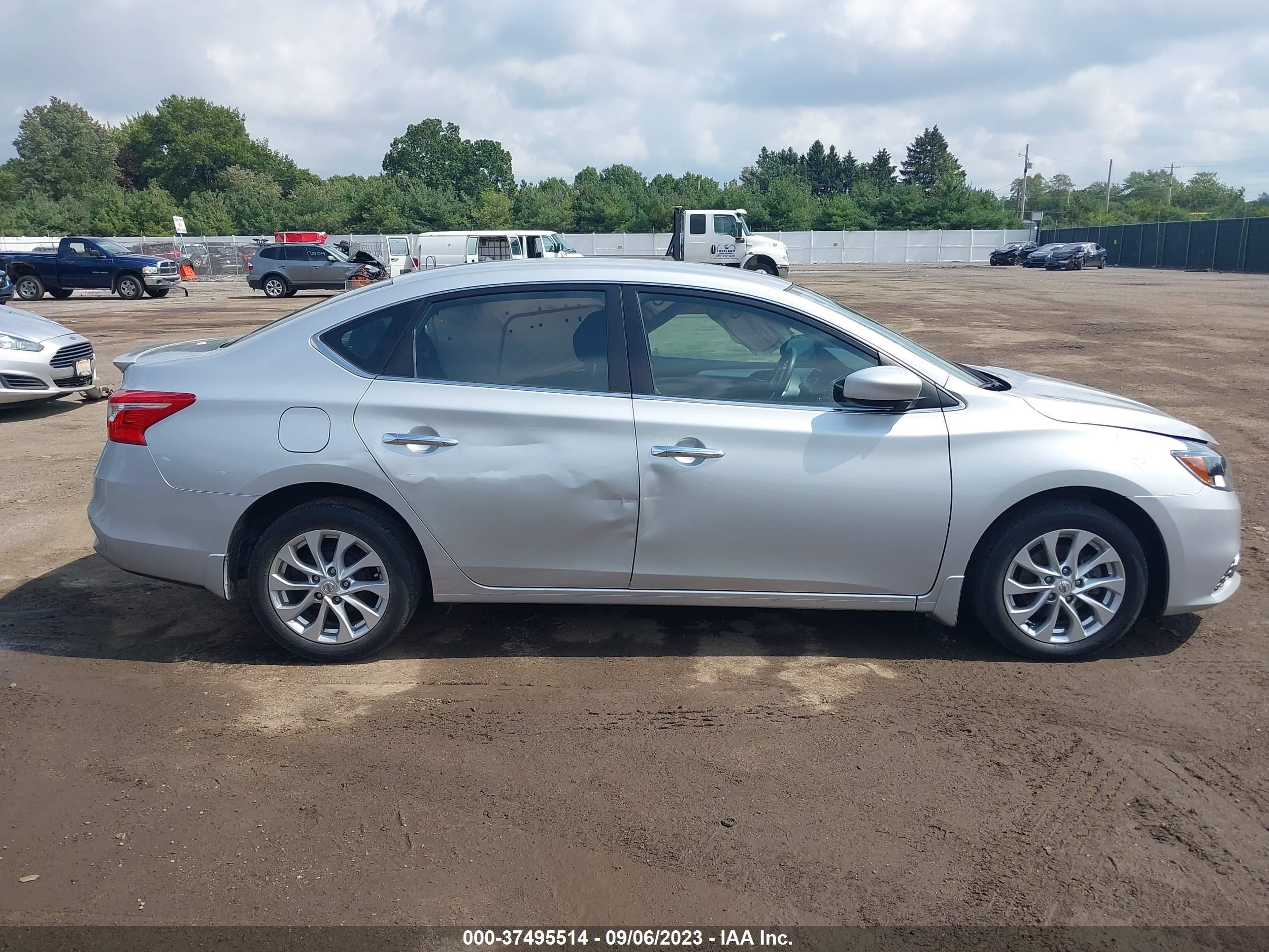 Photo 11 VIN: 3N1AB7AP2HY292094 - NISSAN SENTRA 