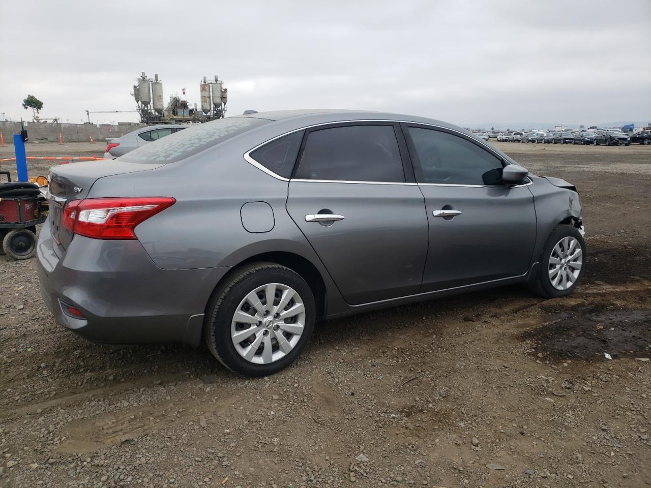 Photo 2 VIN: 3N1AB7AP2HY318743 - NISSAN SENTRA 