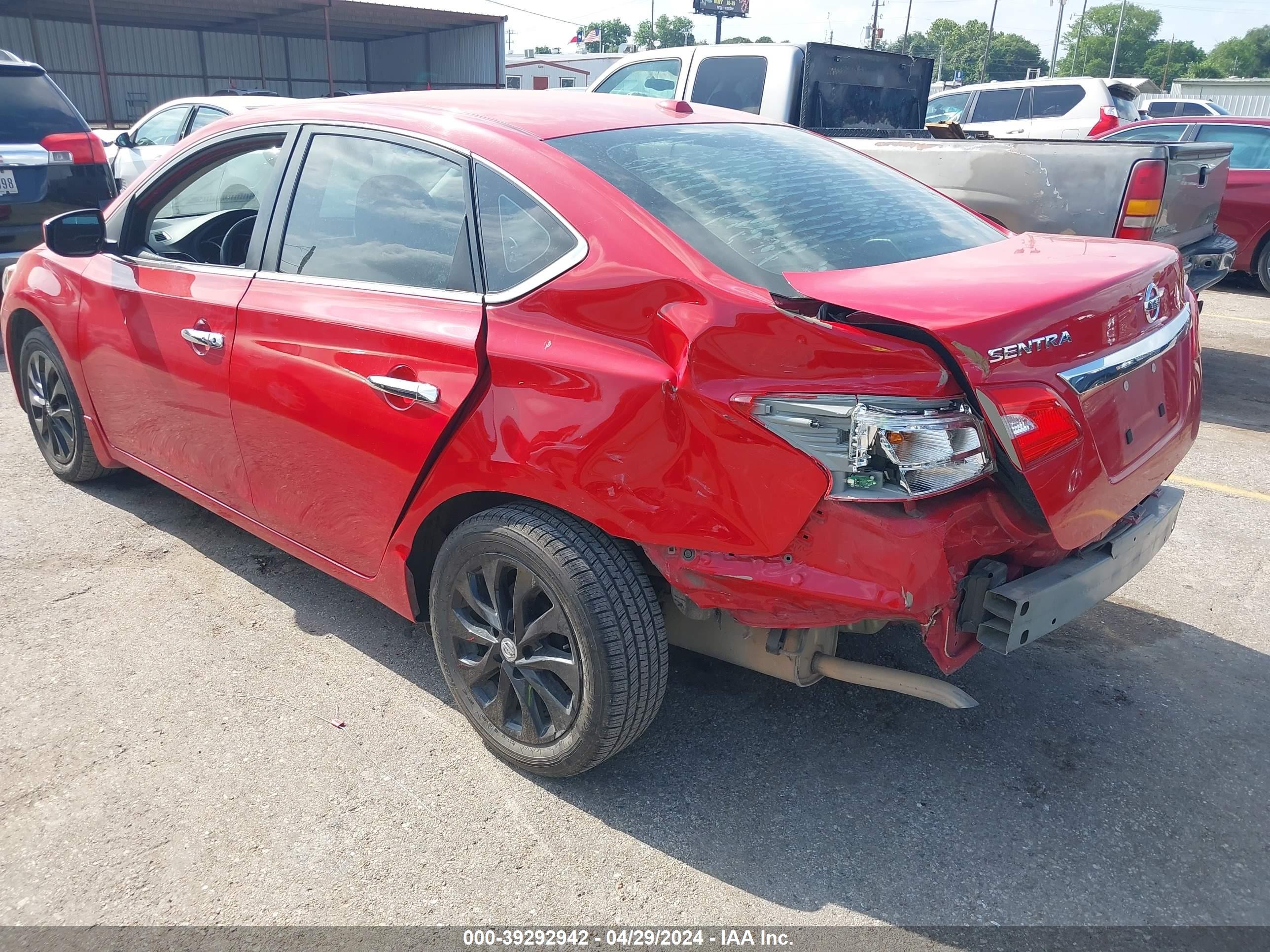 Photo 2 VIN: 3N1AB7AP2JL620861 - NISSAN SENTRA 