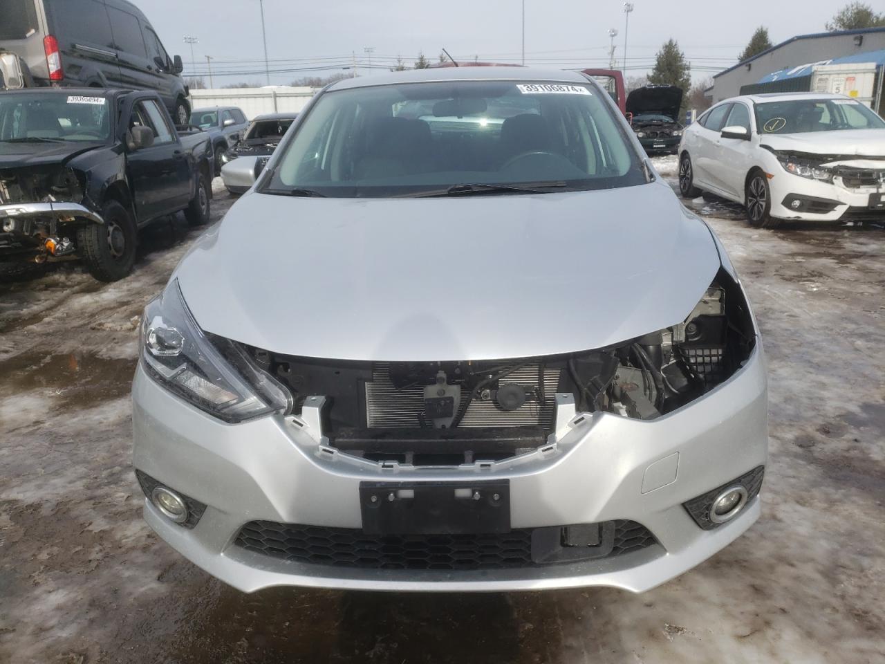 Photo 4 VIN: 3N1AB7AP2JY216171 - NISSAN SENTRA 