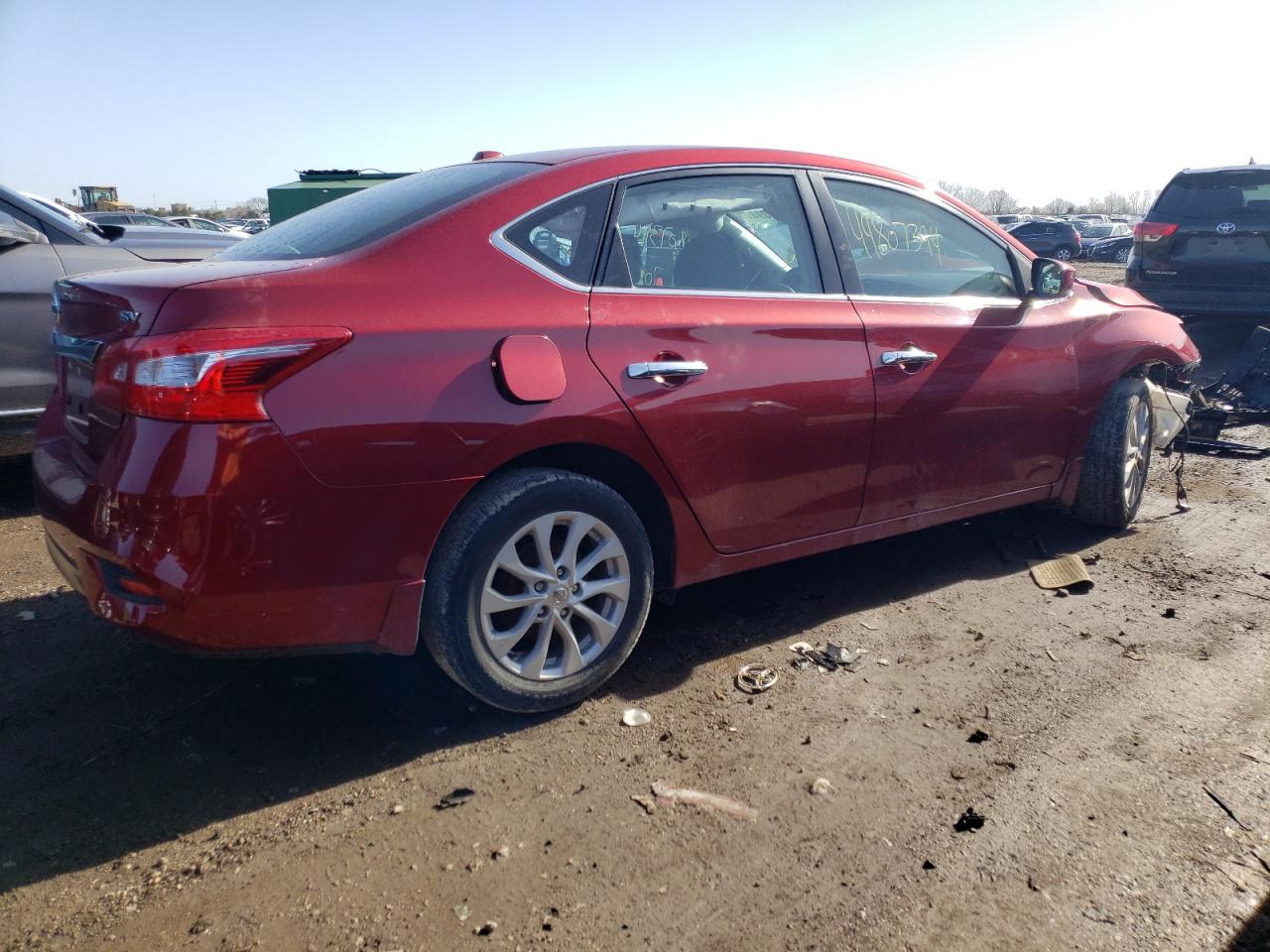 Photo 2 VIN: 3N1AB7AP2JY283532 - NISSAN SENTRA 