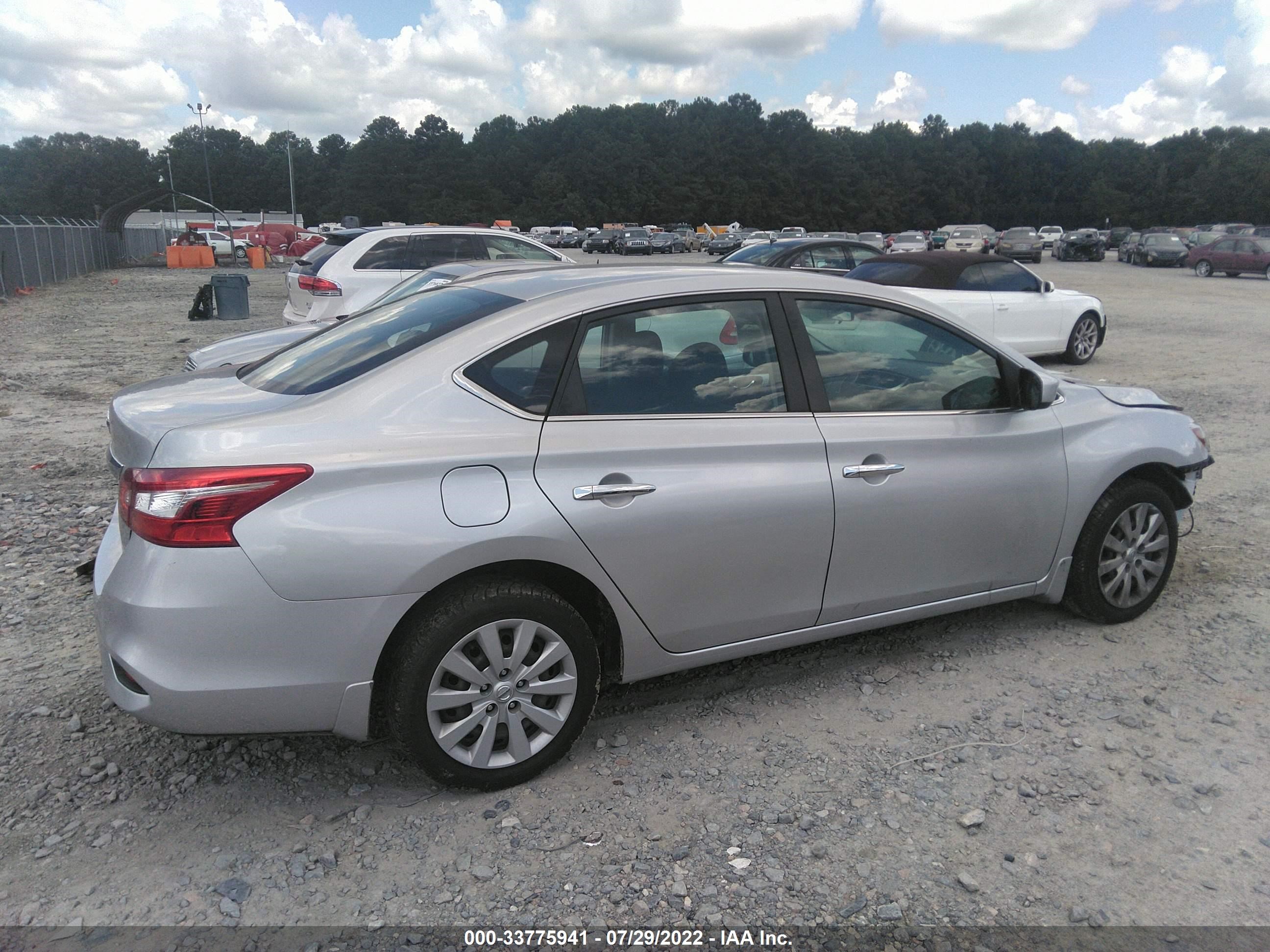 Photo 3 VIN: 3N1AB7AP2JY337136 - NISSAN SENTRA 