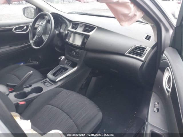 Photo 4 VIN: 3N1AB7AP2KY329555 - NISSAN SENTRA 