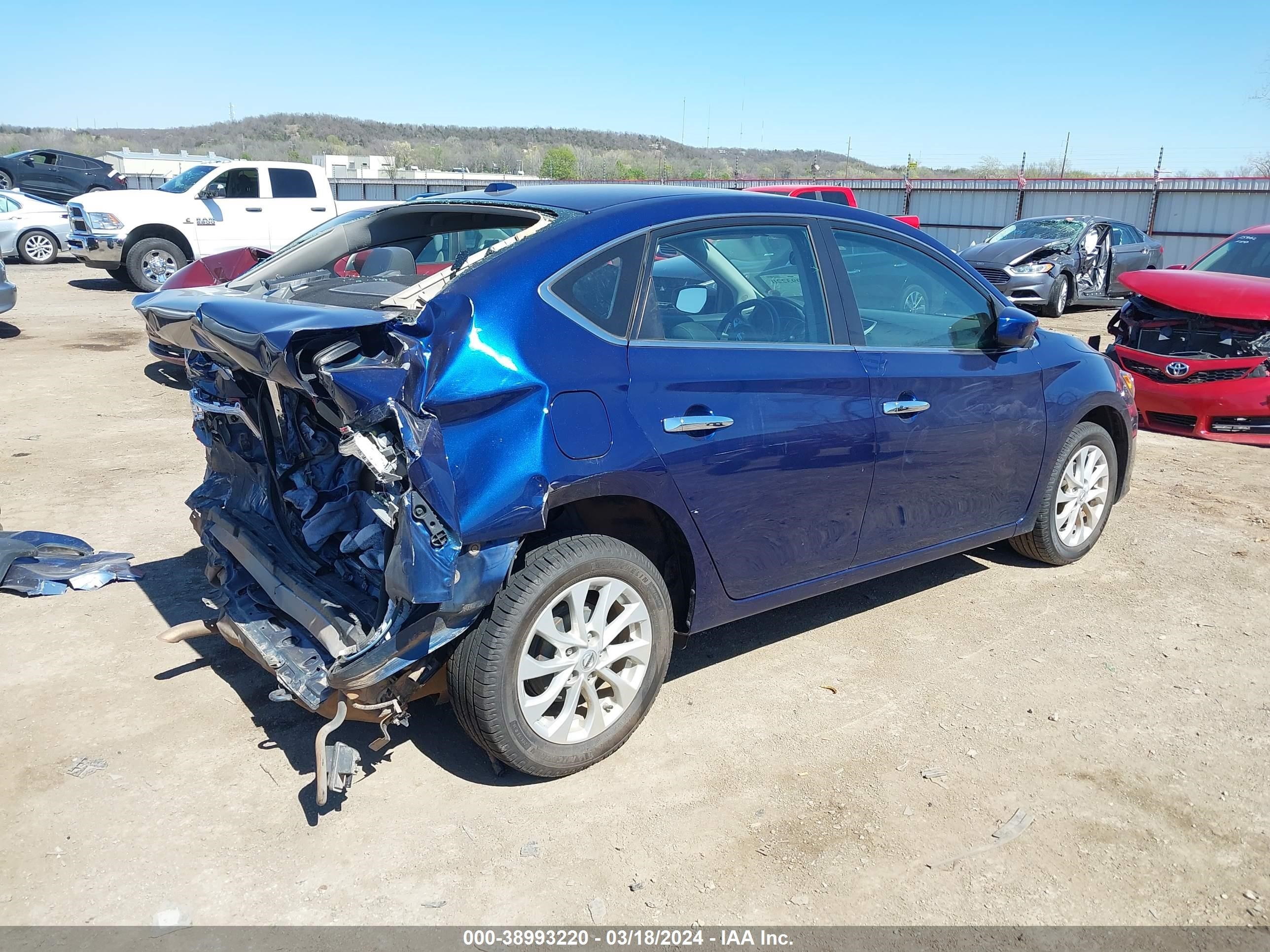 Photo 3 VIN: 3N1AB7AP2KY419434 - NISSAN SENTRA 