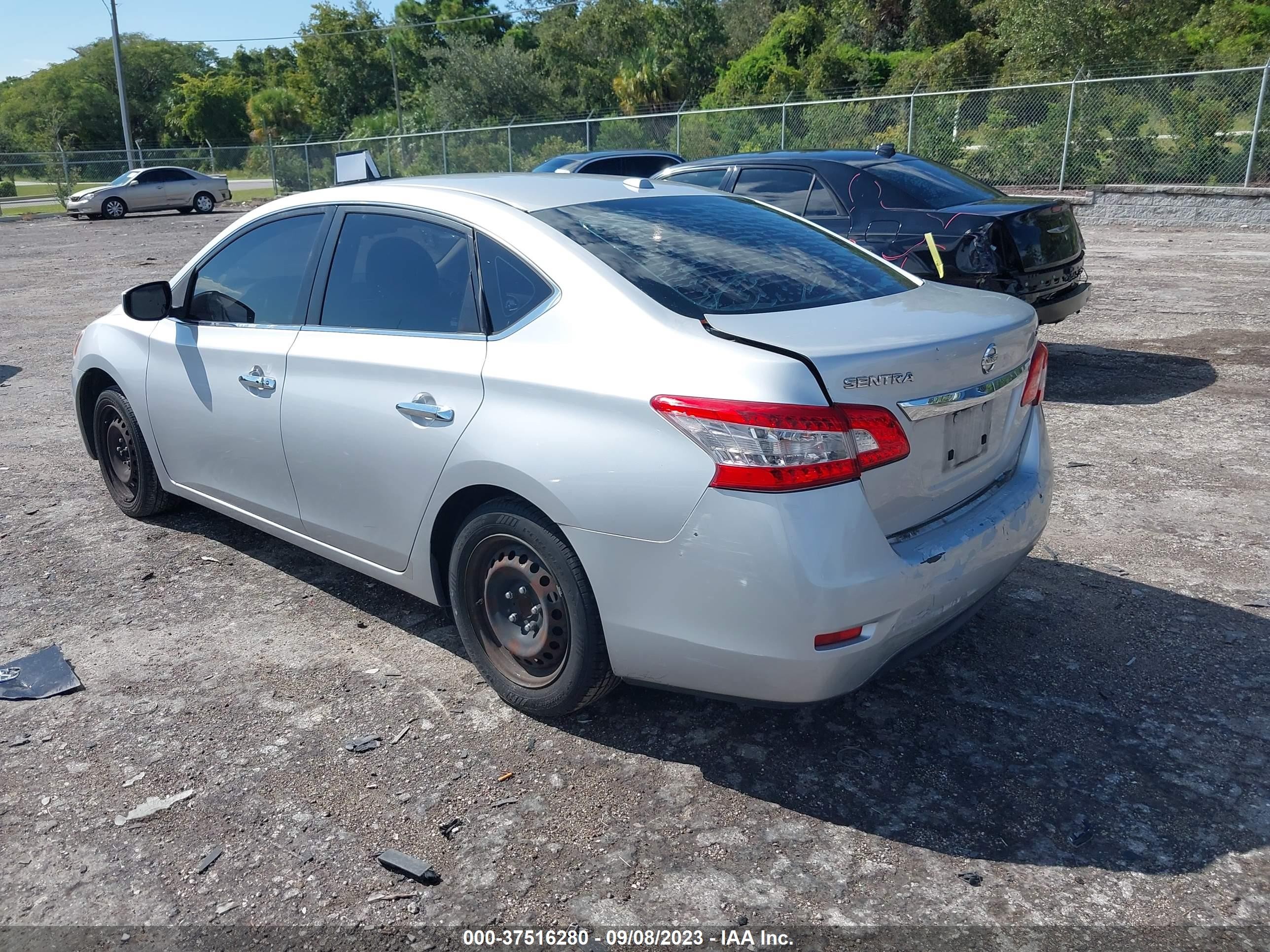 Photo 2 VIN: 3N1AB7AP3FL665153 - NISSAN SENTRA 