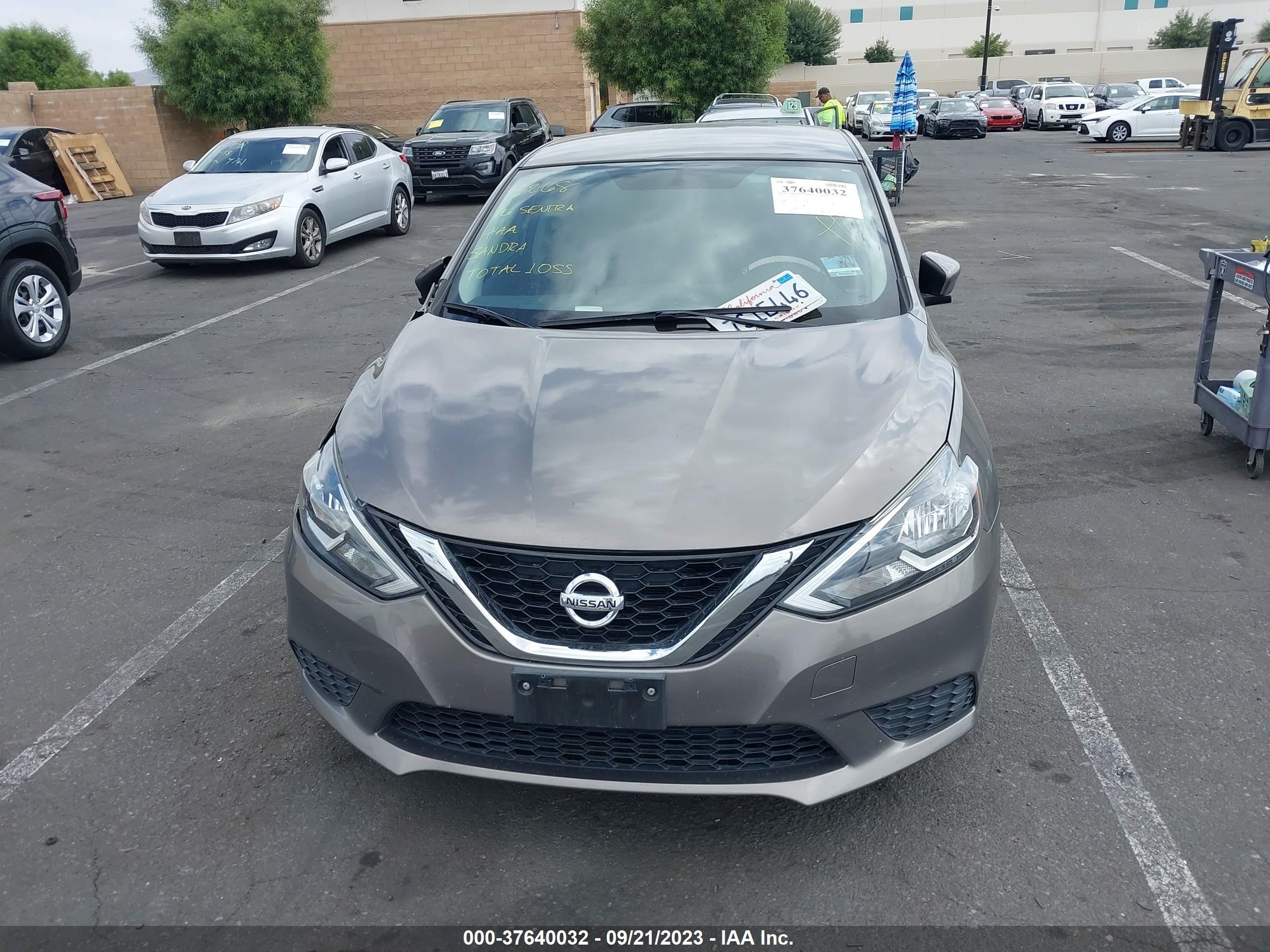 Photo 11 VIN: 3N1AB7AP3GL650556 - NISSAN SENTRA 