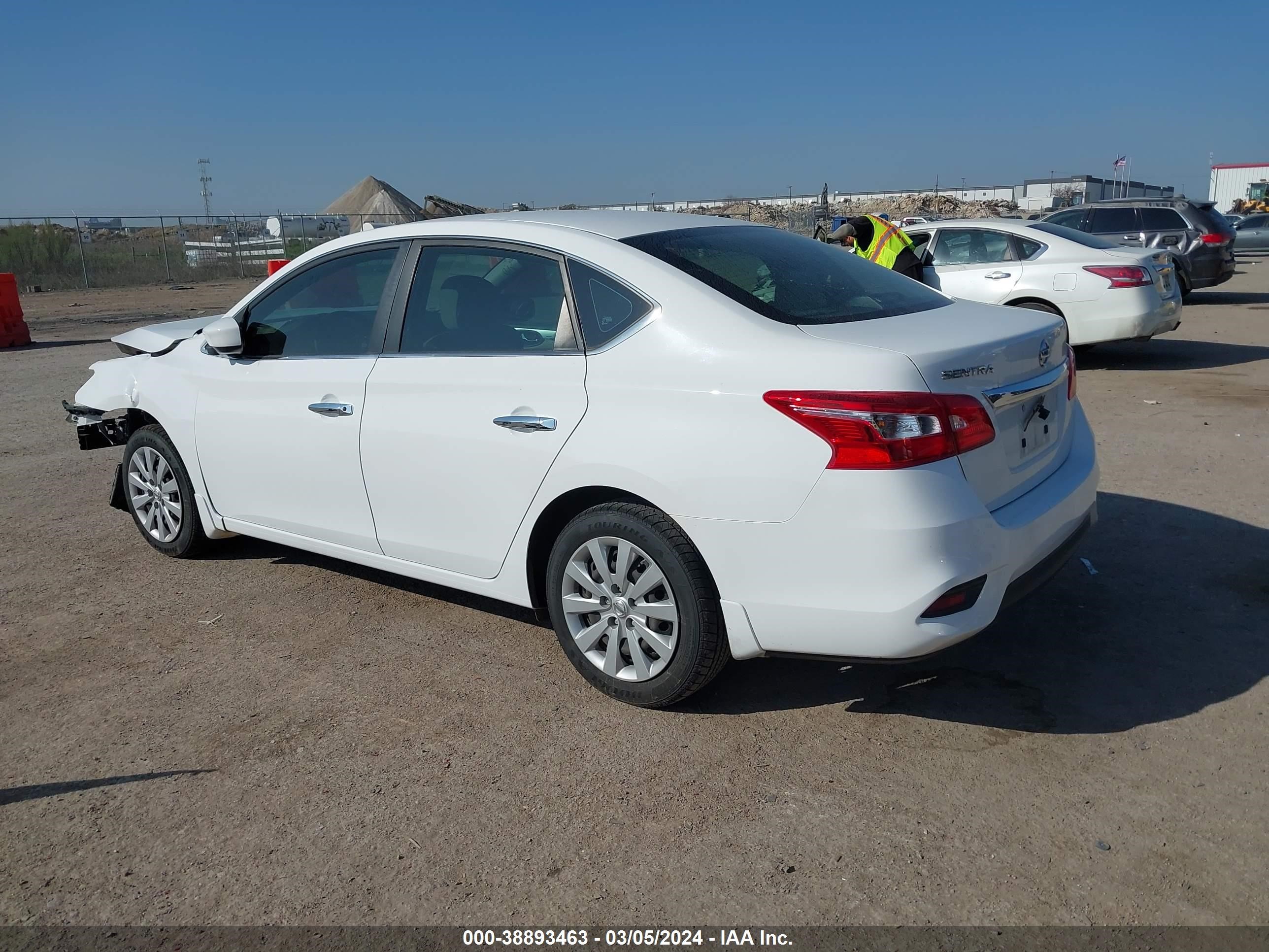 Photo 2 VIN: 3N1AB7AP3GY262763 - NISSAN SENTRA 