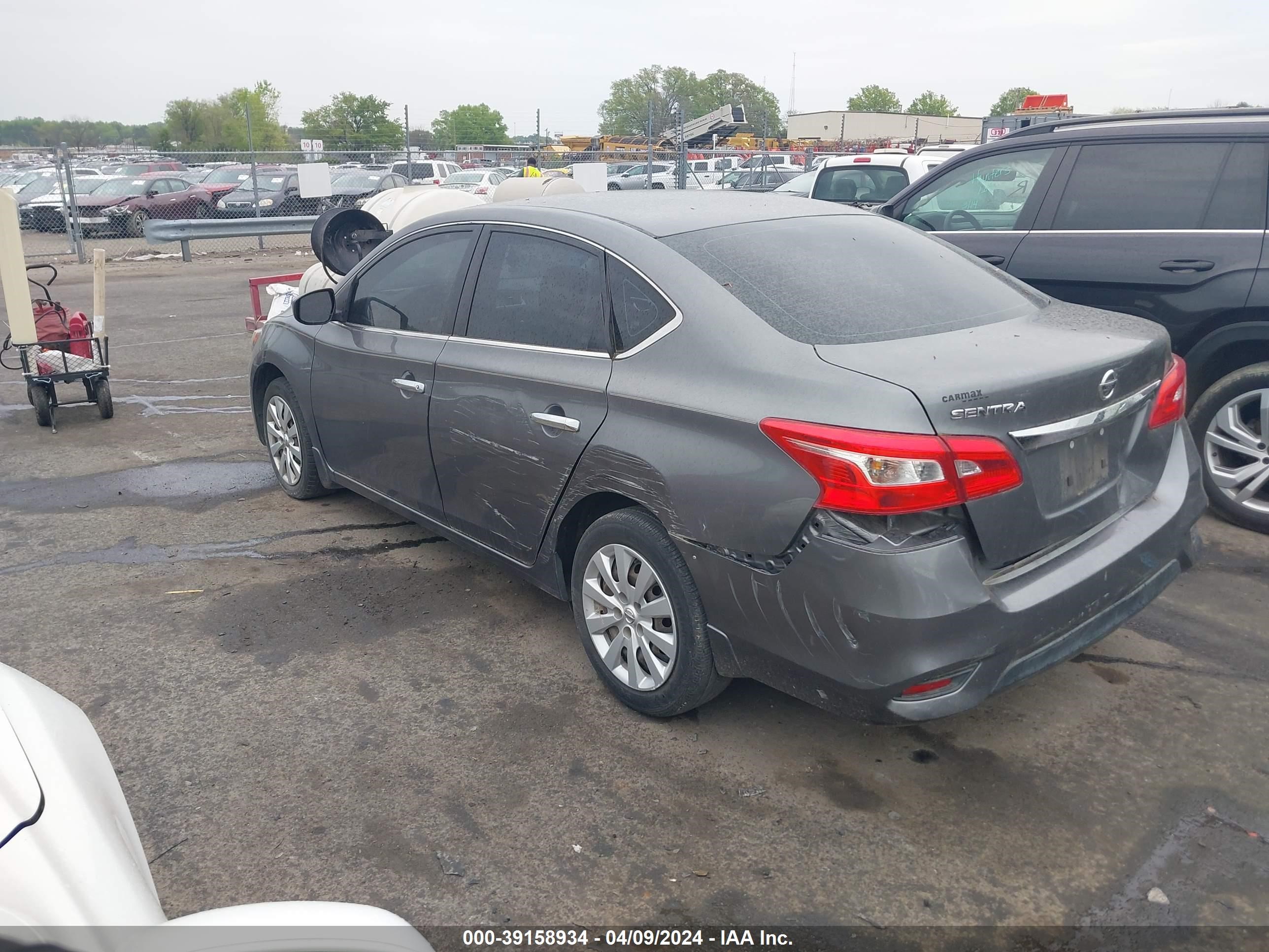 Photo 2 VIN: 3N1AB7AP3GY302937 - NISSAN SENTRA 