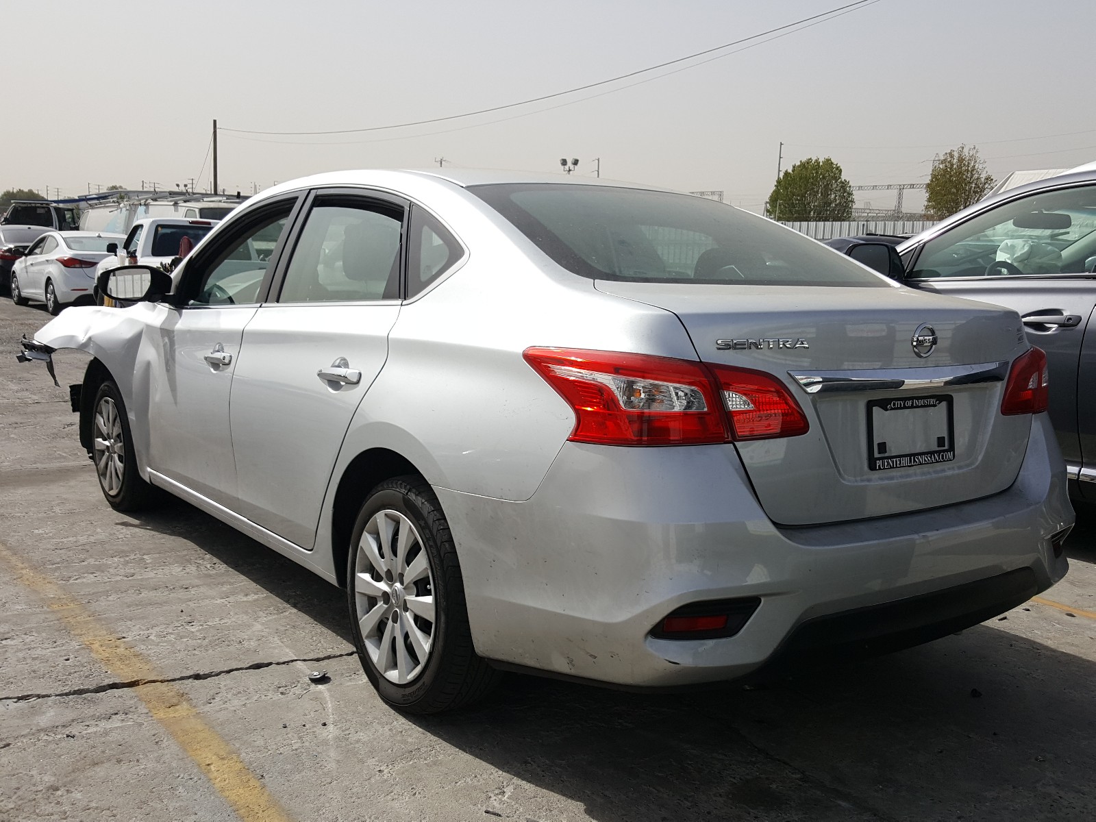 Photo 2 VIN: 3N1AB7AP3HY285543 - NISSAN SENTRA S 