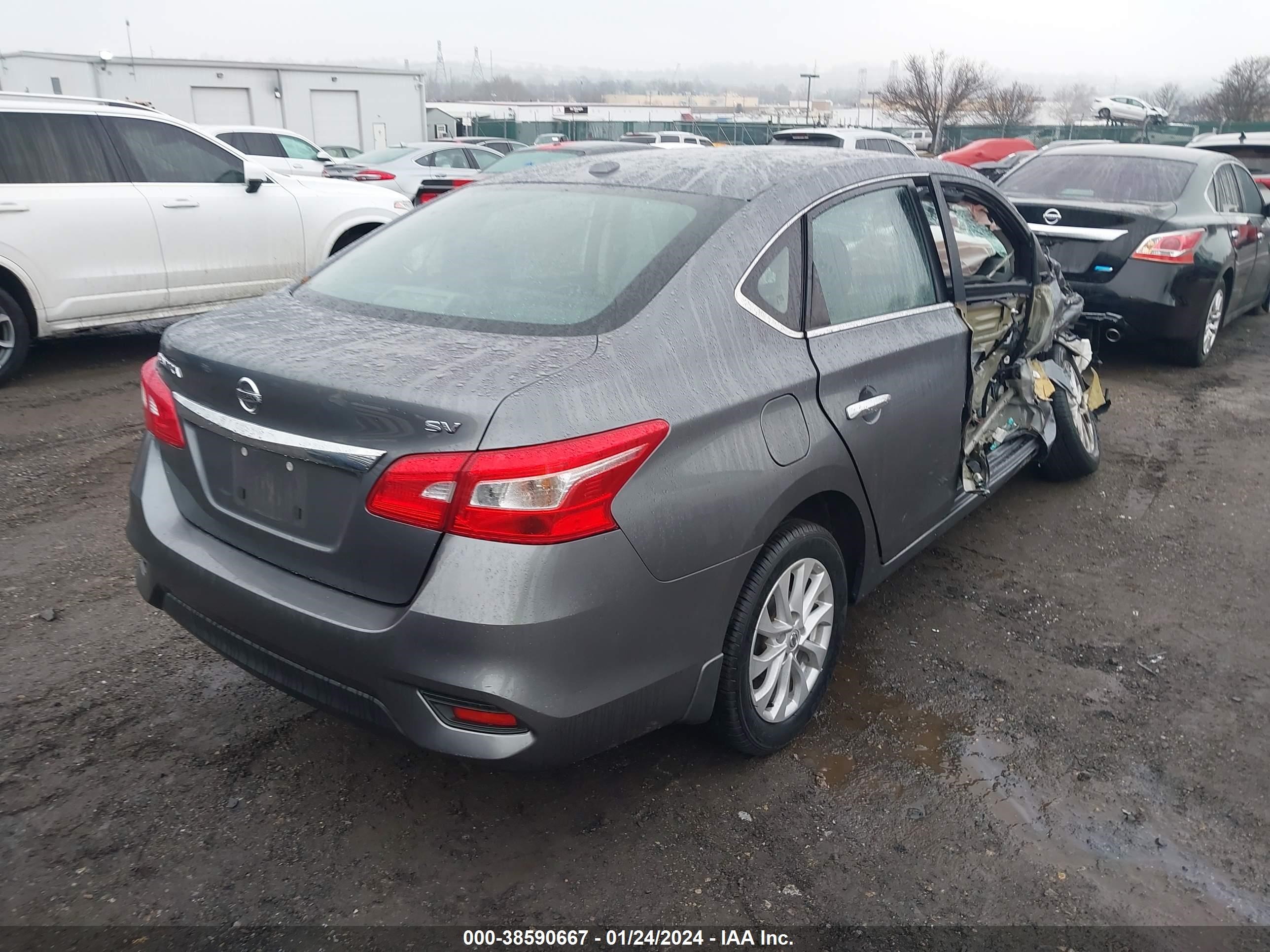 Photo 3 VIN: 3N1AB7AP3JL626989 - NISSAN SENTRA 