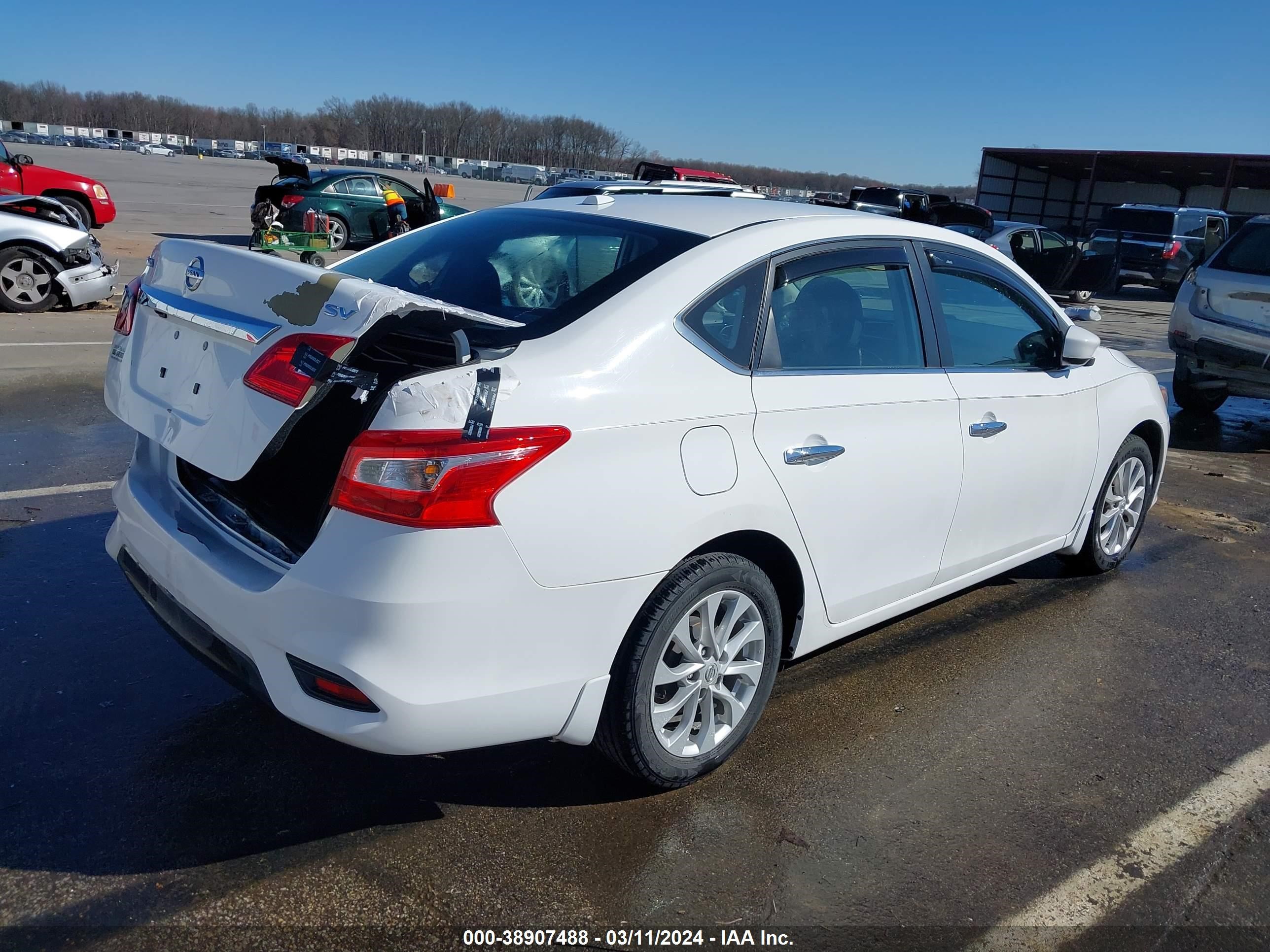 Photo 3 VIN: 3N1AB7AP3JL626992 - NISSAN SENTRA 