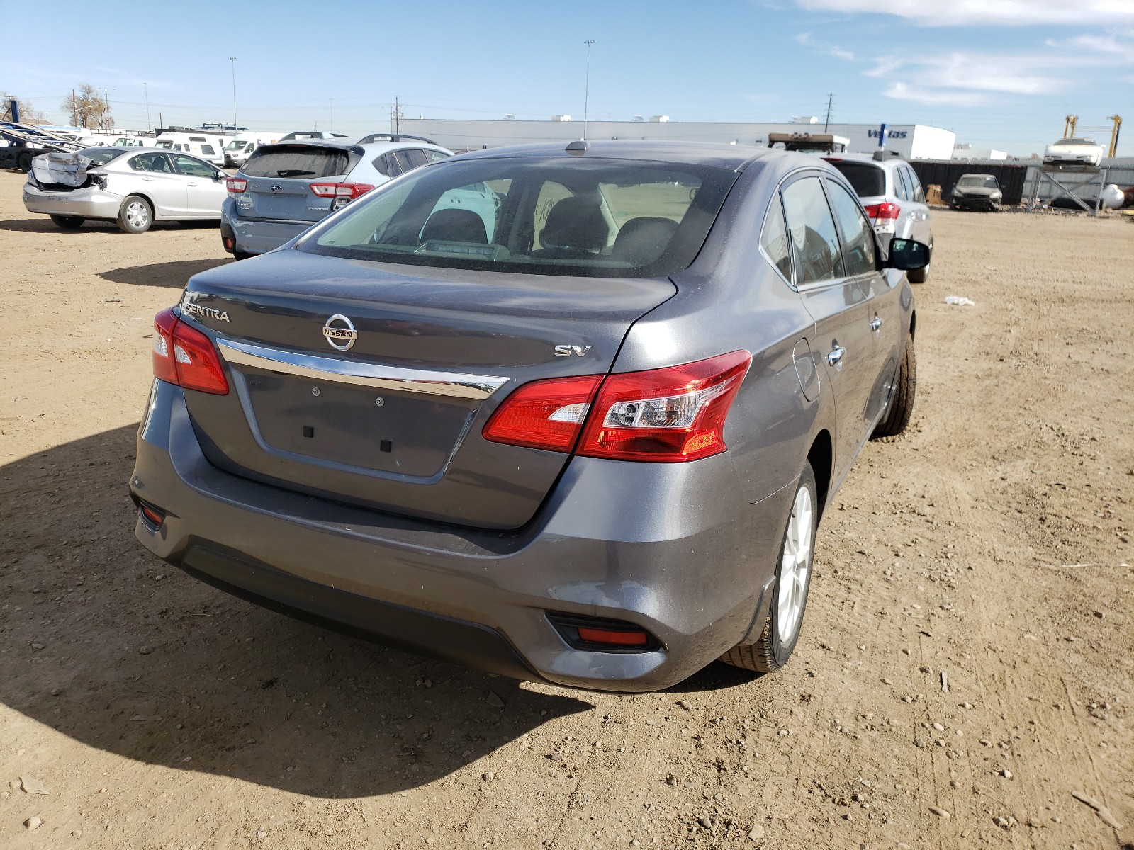 Photo 3 VIN: 3N1AB7AP3JL646059 - NISSAN SENTRA S 