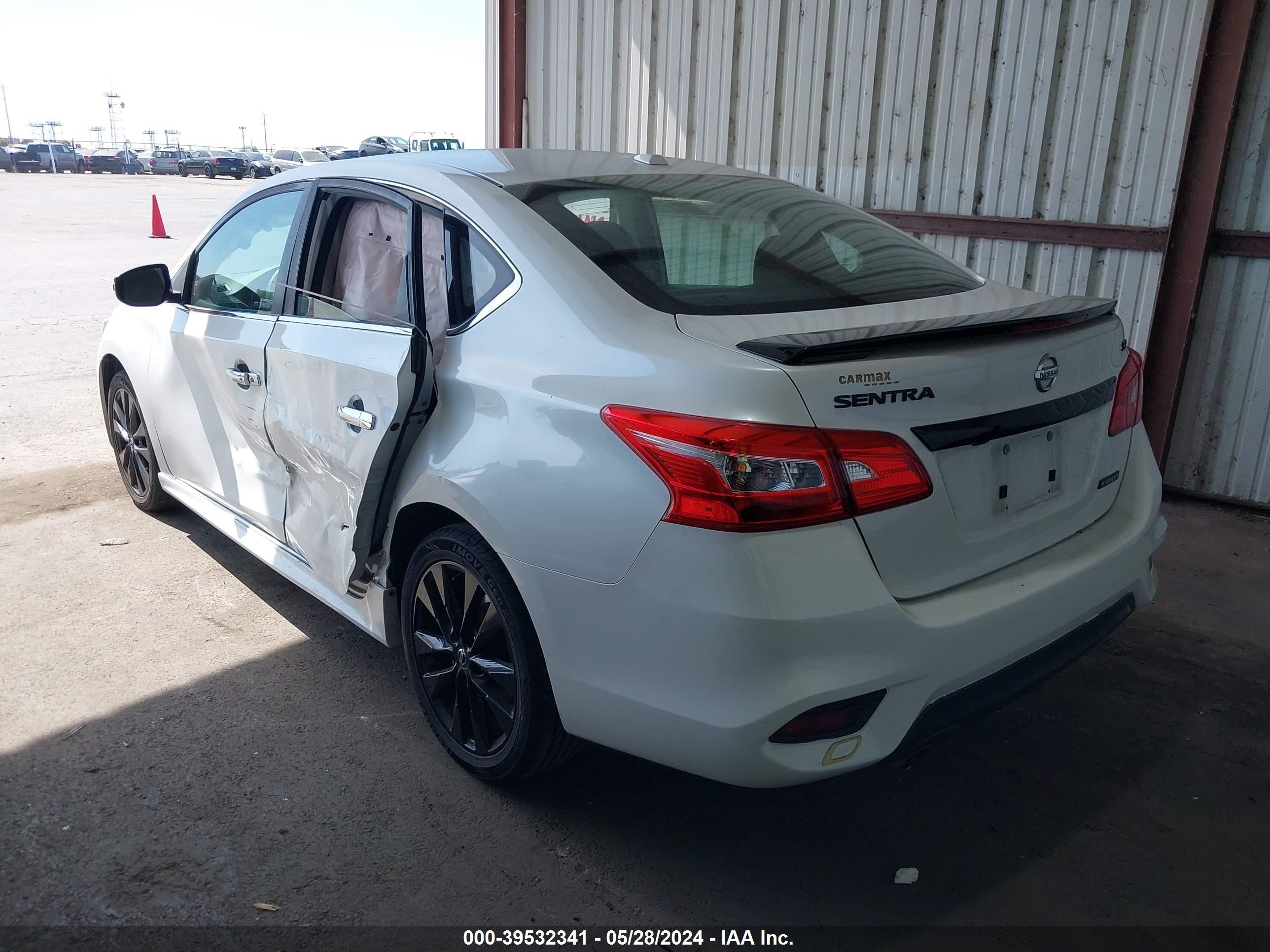 Photo 2 VIN: 3N1AB7AP3JY231780 - NISSAN SENTRA 