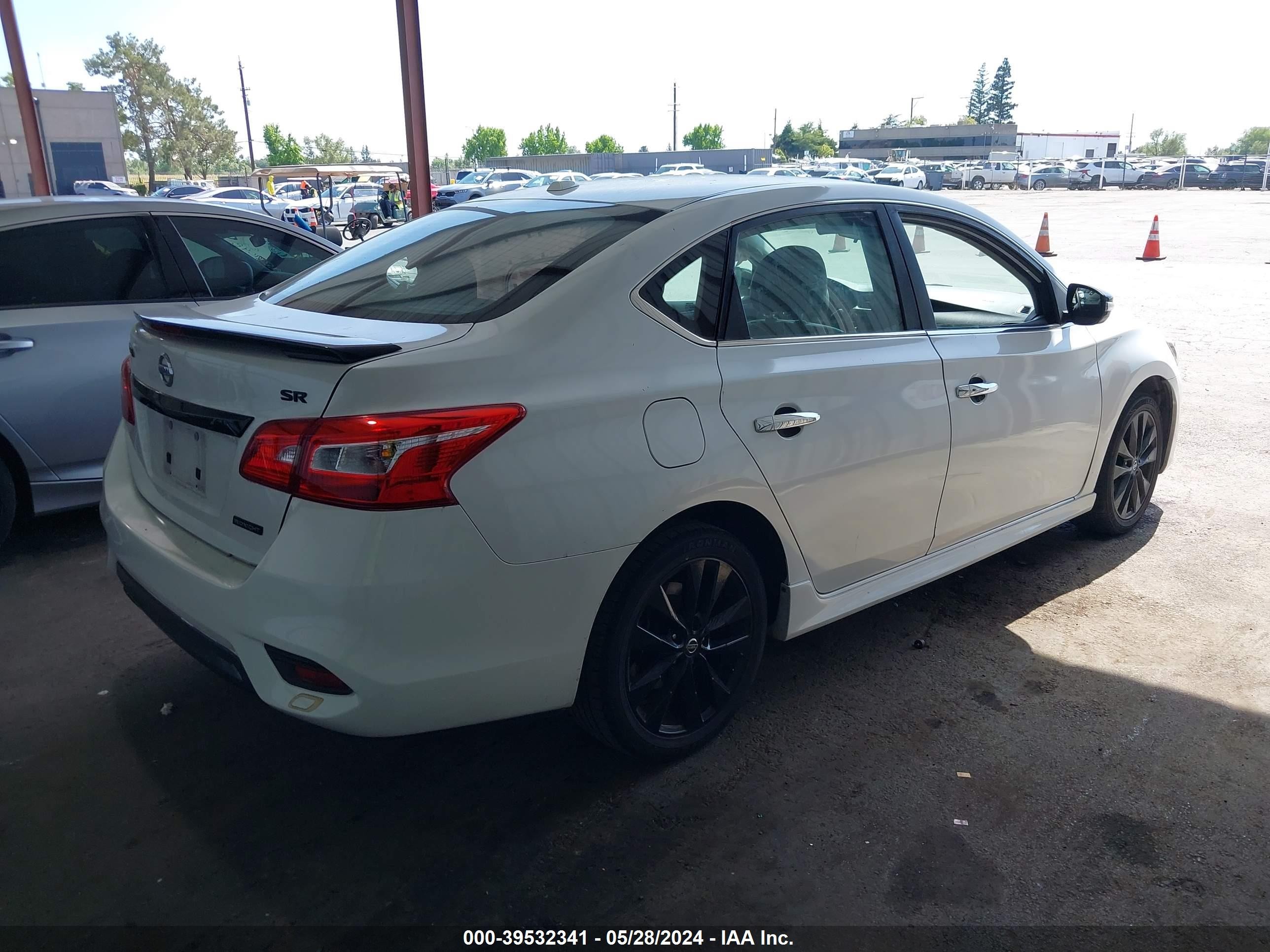 Photo 3 VIN: 3N1AB7AP3JY231780 - NISSAN SENTRA 