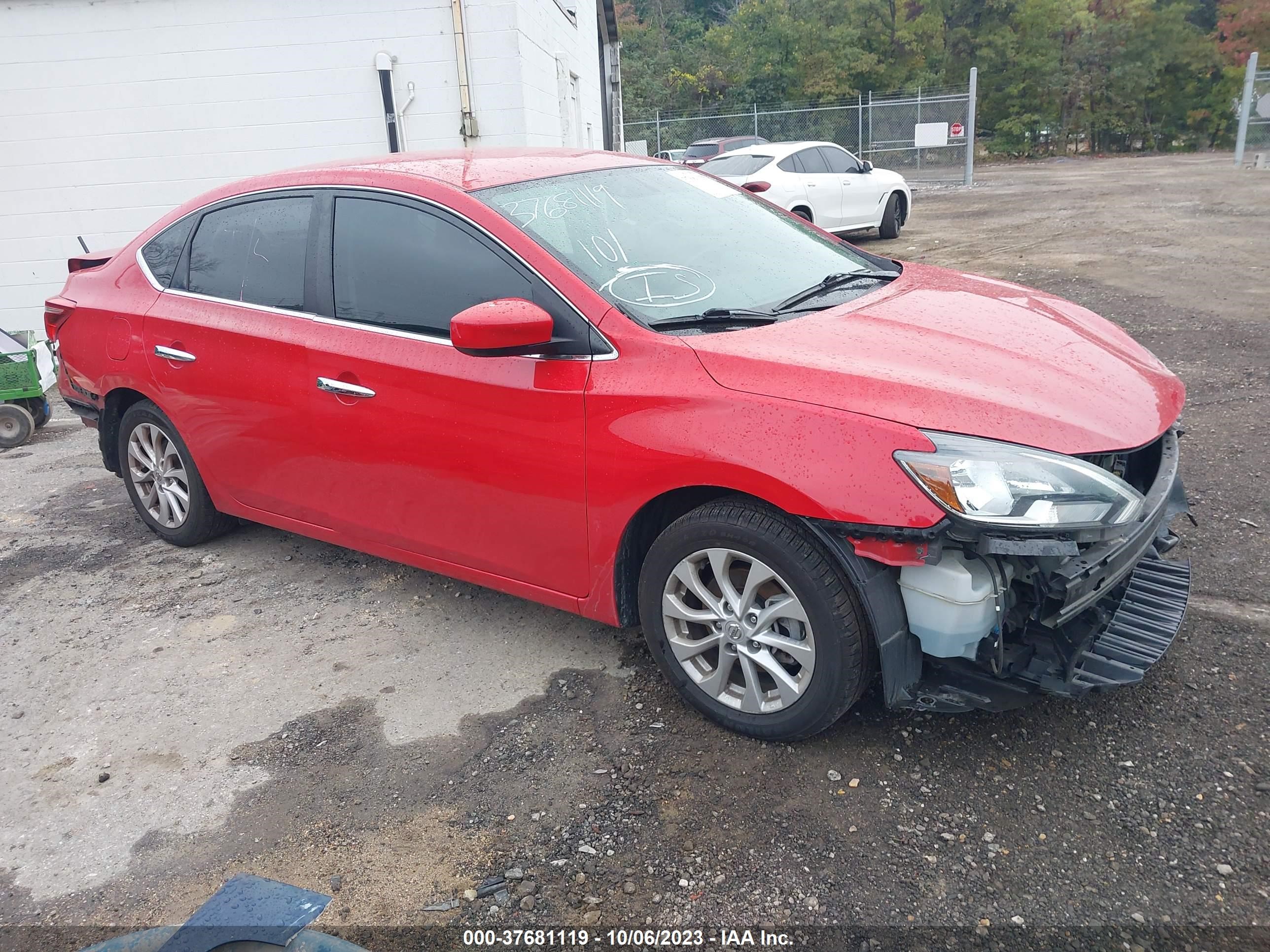 Photo 0 VIN: 3N1AB7AP3JY256761 - NISSAN SENTRA 