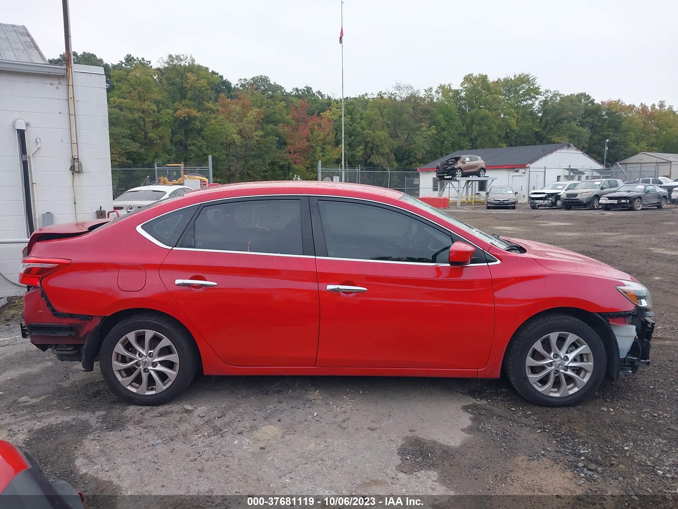 Photo 12 VIN: 3N1AB7AP3JY256761 - NISSAN SENTRA 