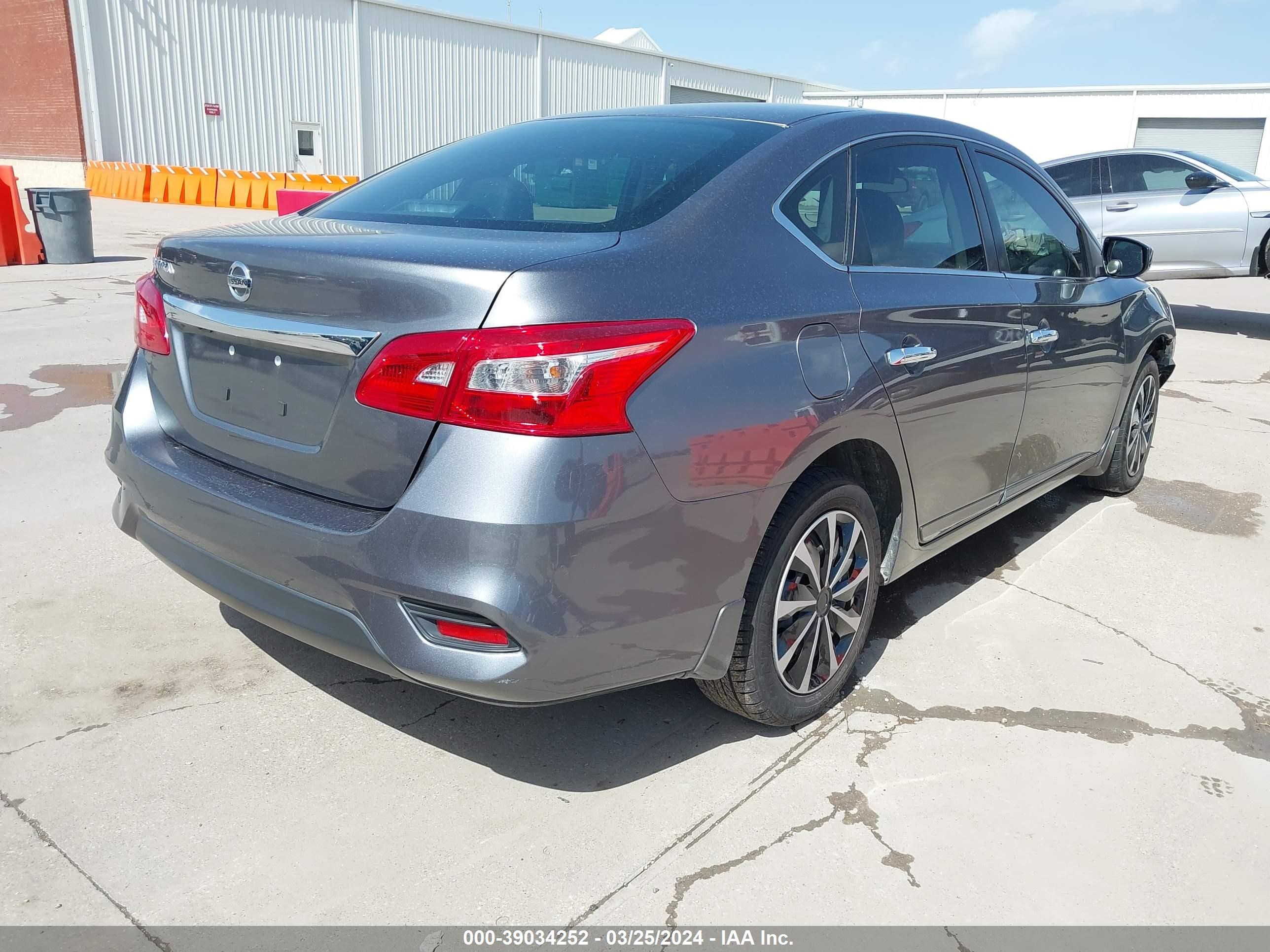 Photo 3 VIN: 3N1AB7AP3JY276153 - NISSAN SENTRA 